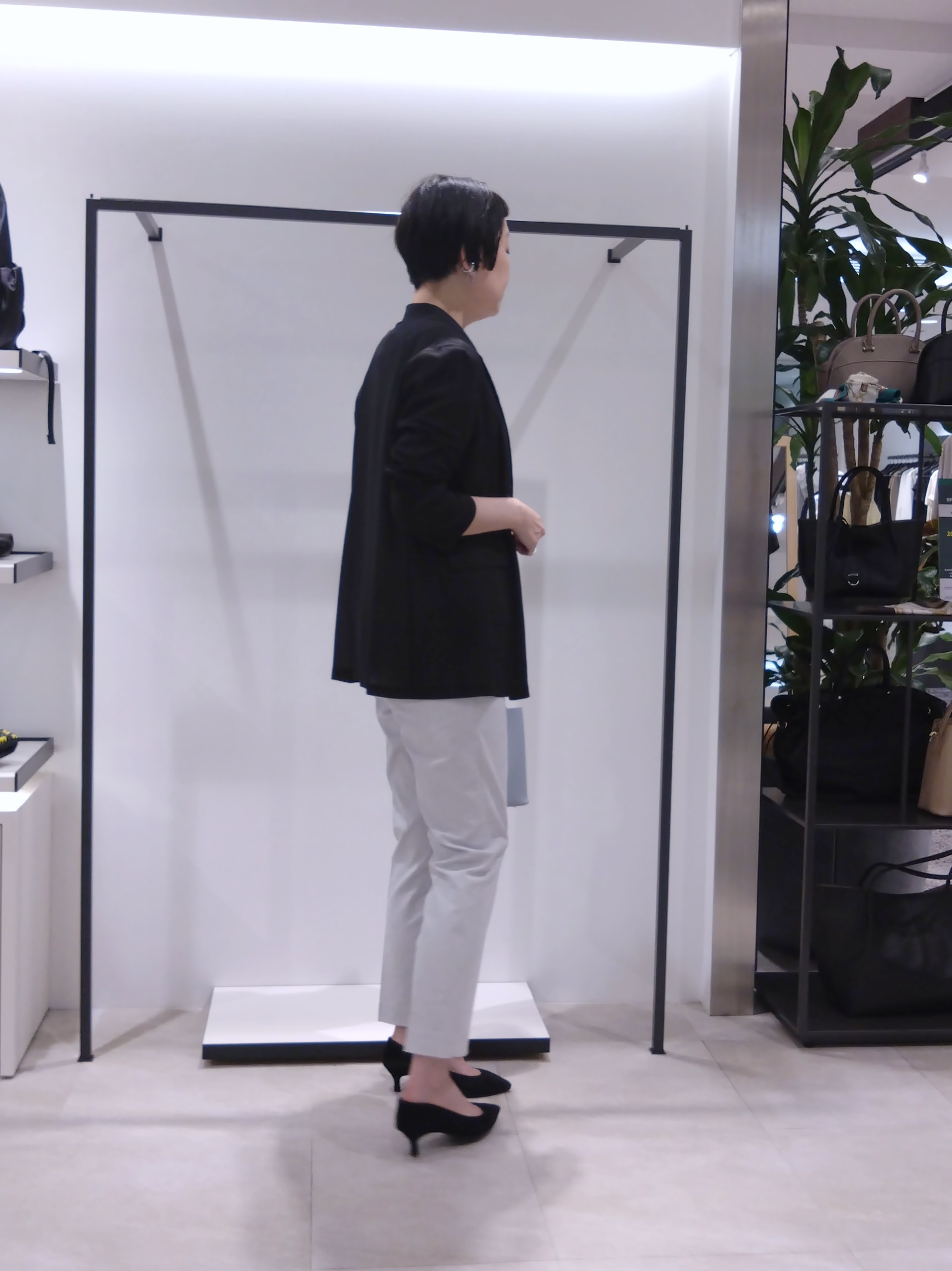 まちこさんの「UNTITLED｜【セットアップ可/接触冷感/通気性】ドライシアーダブルジャケット」を使ったコーディネート