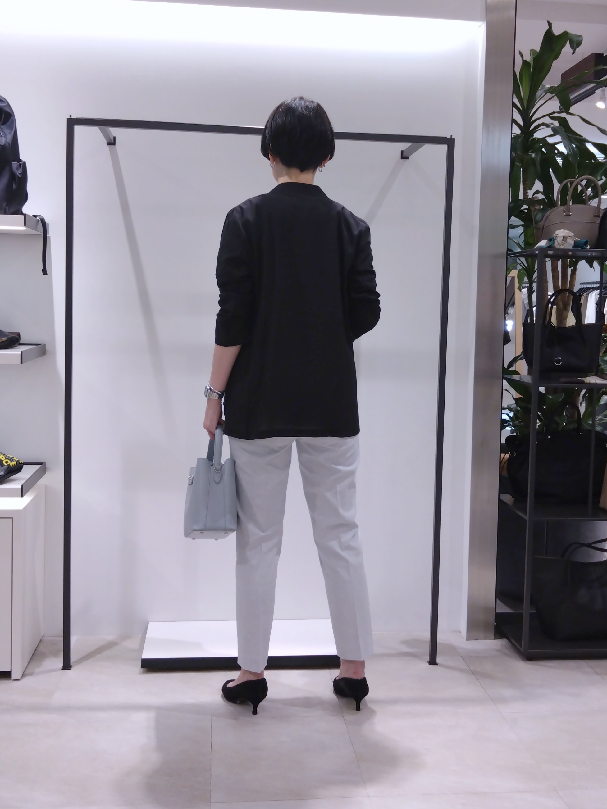 まちこさんの「UNTITLED｜【セットアップ可/接触冷感/通気性】ドライシアーダブルジャケット」を使ったコーディネート