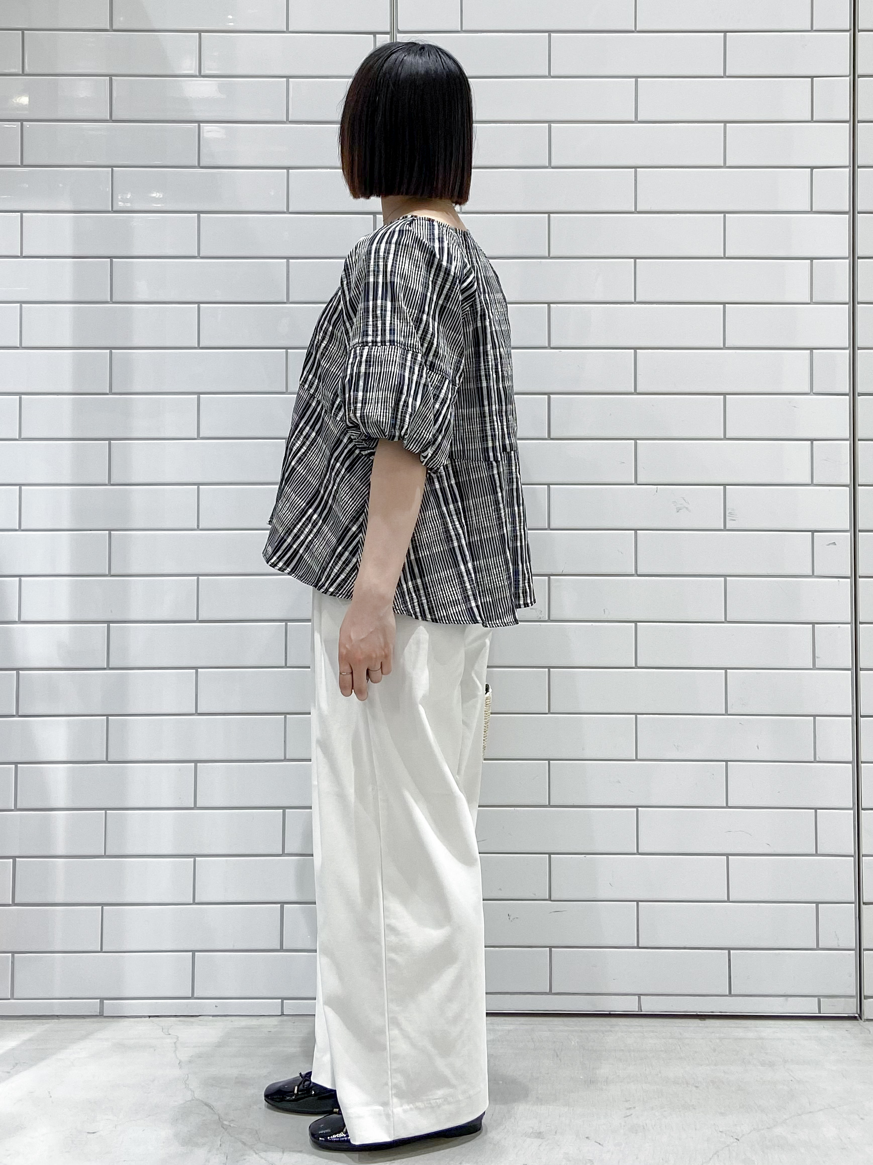 kimiさんの「OPAQUE.CLIP｜チェック柄ペプラムブラウス【洗濯機OK】」を使ったコーディネート