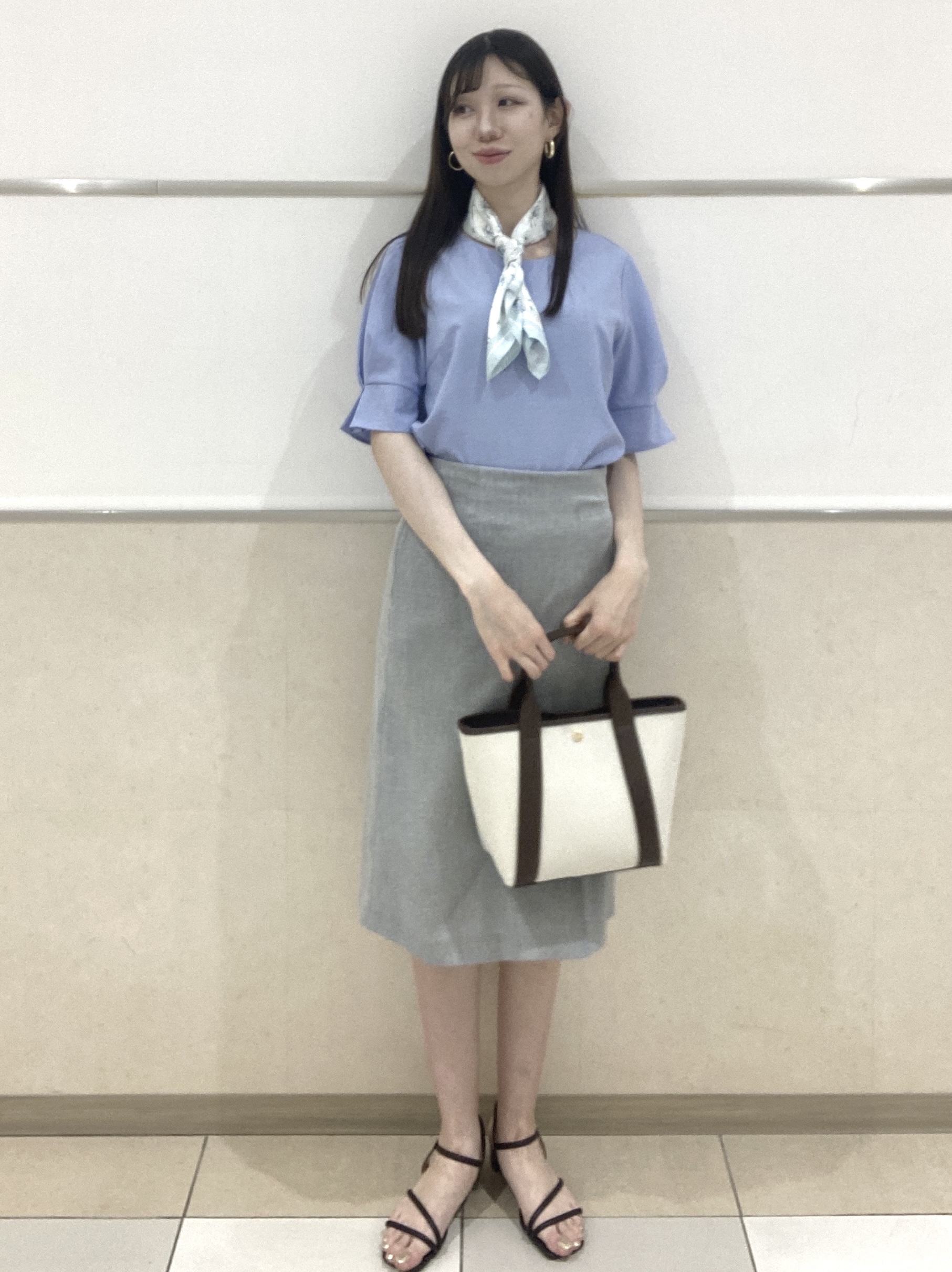 わかさんの「index｜【接触冷感】タックパフスリーブブラウス《吸水速乾／防シワ／洗濯機OK／XS～3L／6col》」を使ったコーディネート