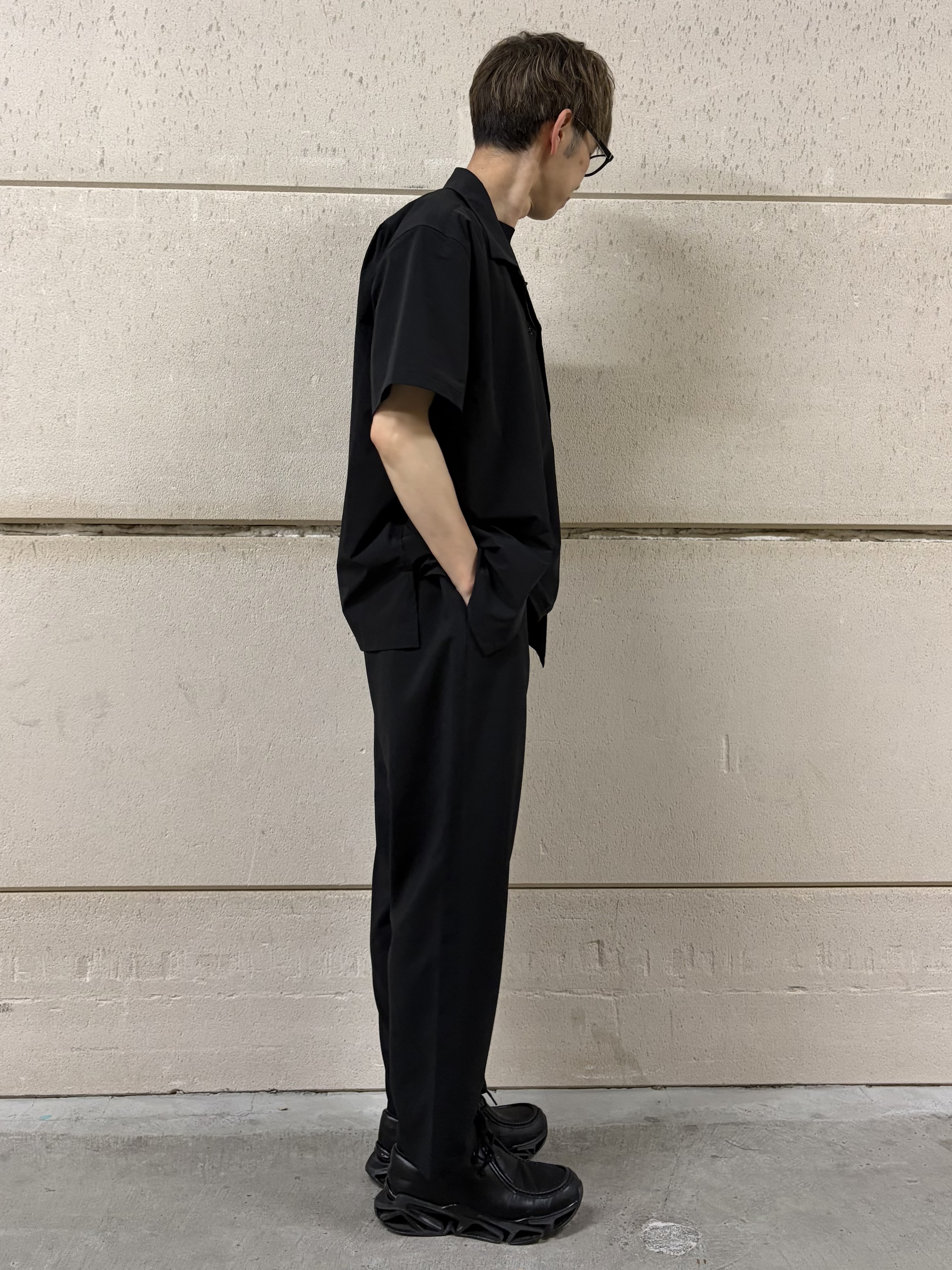つーじーさんの「THE SHOP TK｜【KURO】 ポリバレント半袖シャツ 接触冷感/UVカット/洗濯機OK」を使ったコーディネート