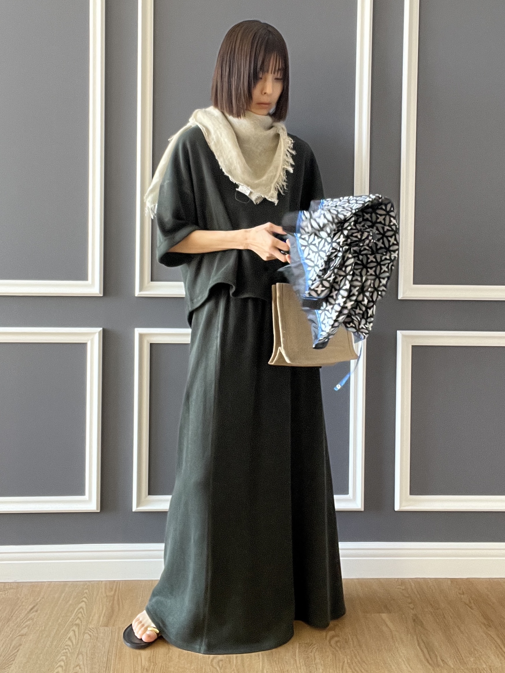 misaさんの「DRESSTERIOR｜【ウォッシャブル/セットアップ可】リネン混裏毛ドロストプルオーバー」を使ったコーディネート