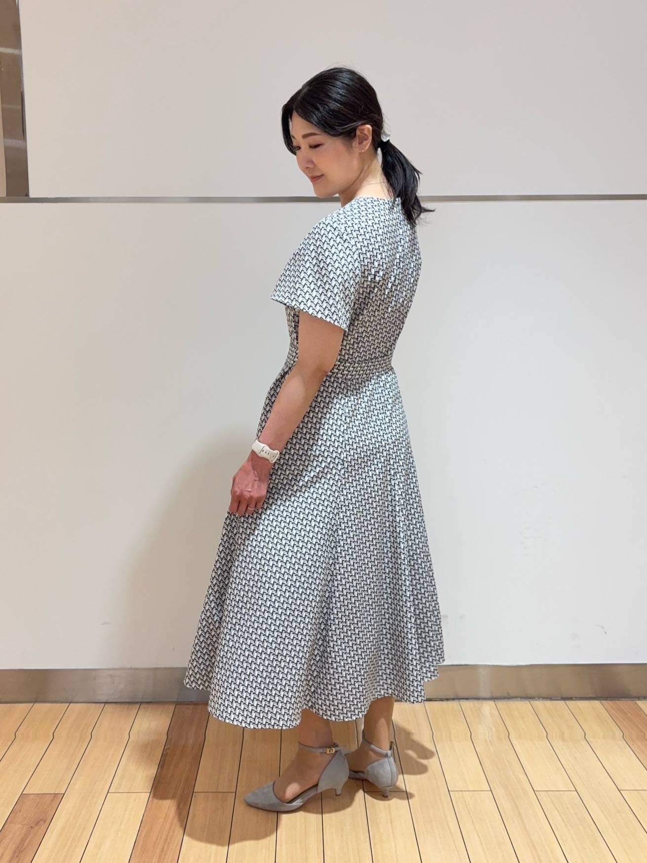 misaさんの「UNTITLED｜【美シルエット/洗える】ジオメプリントワンピース」を使ったコーディネート