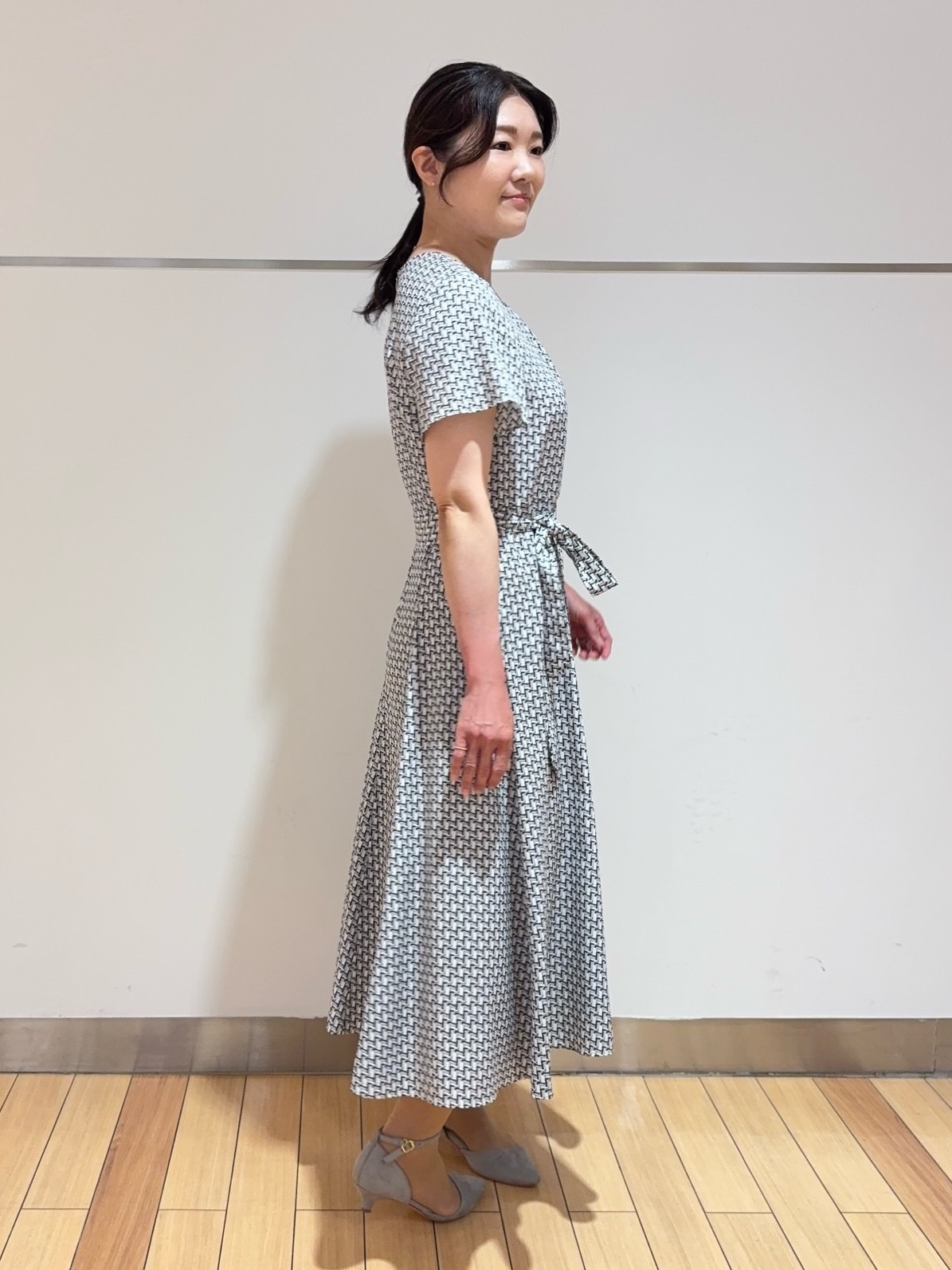 misaさんの「UNTITLED｜【美シルエット/洗える】ジオメプリントワンピース」を使ったコーディネート