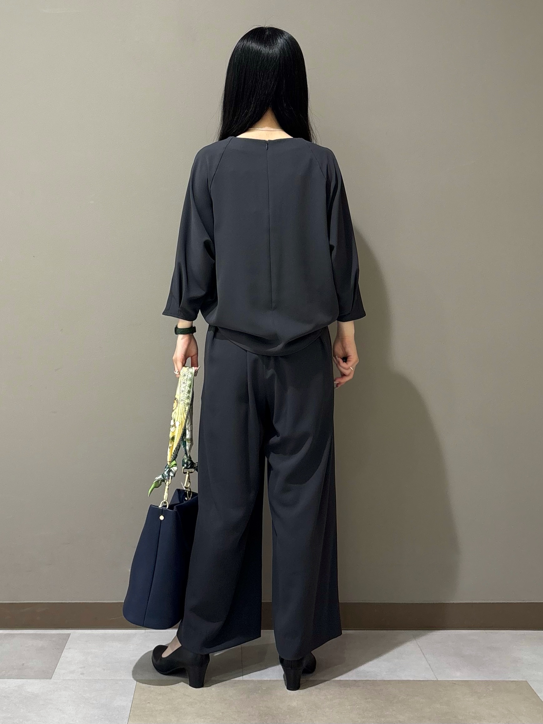 KEIKOさんの「INDIVI｜【さらに軽く軽快！／着る日傘】颯爽ジレジャケット」を使ったコーディネート