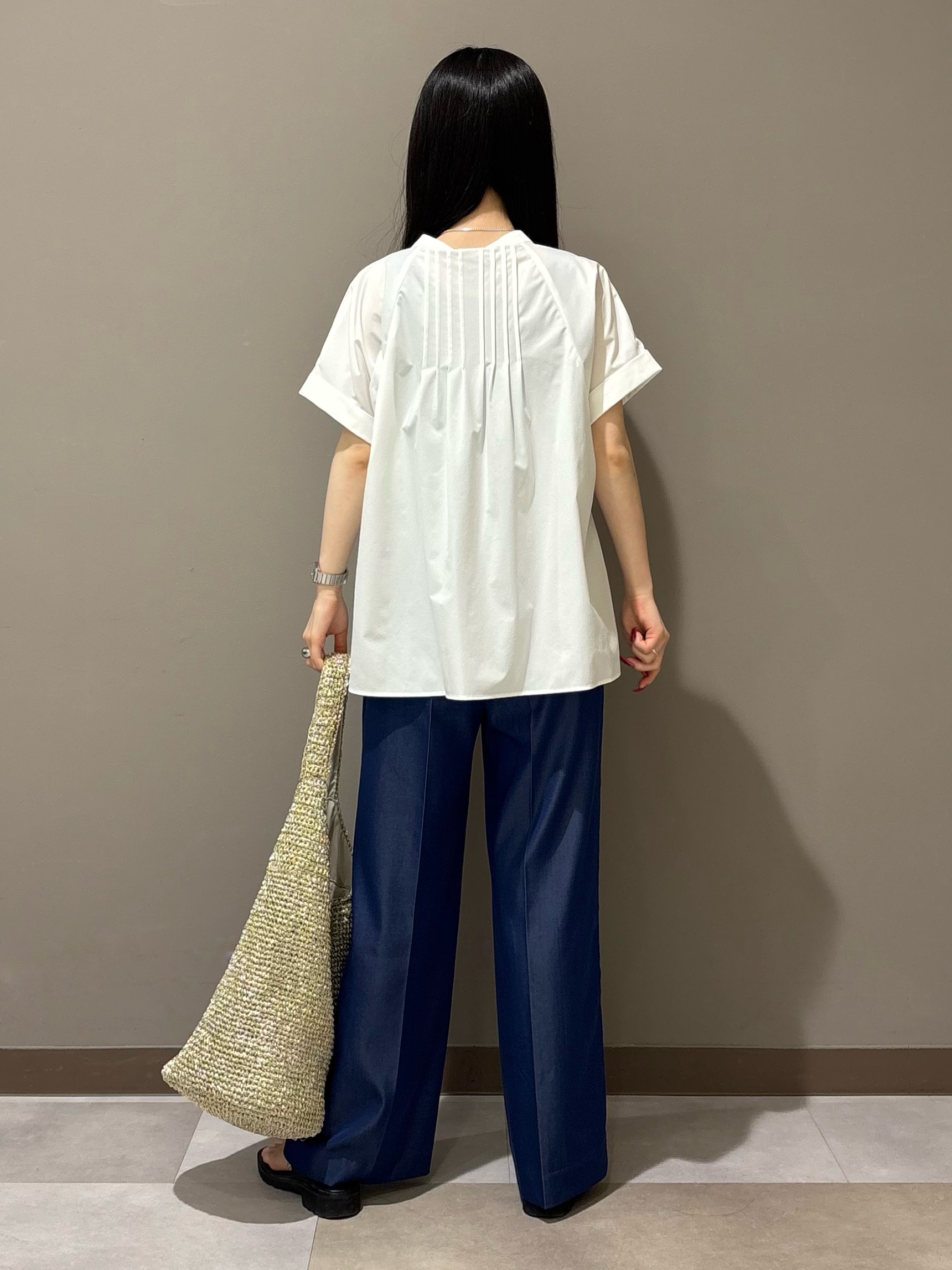 KEIKOさんの「INDIVI｜【撥水／UVケア／SETUP可能】軽量タックスキッパーブラウス」を使ったコーディネート