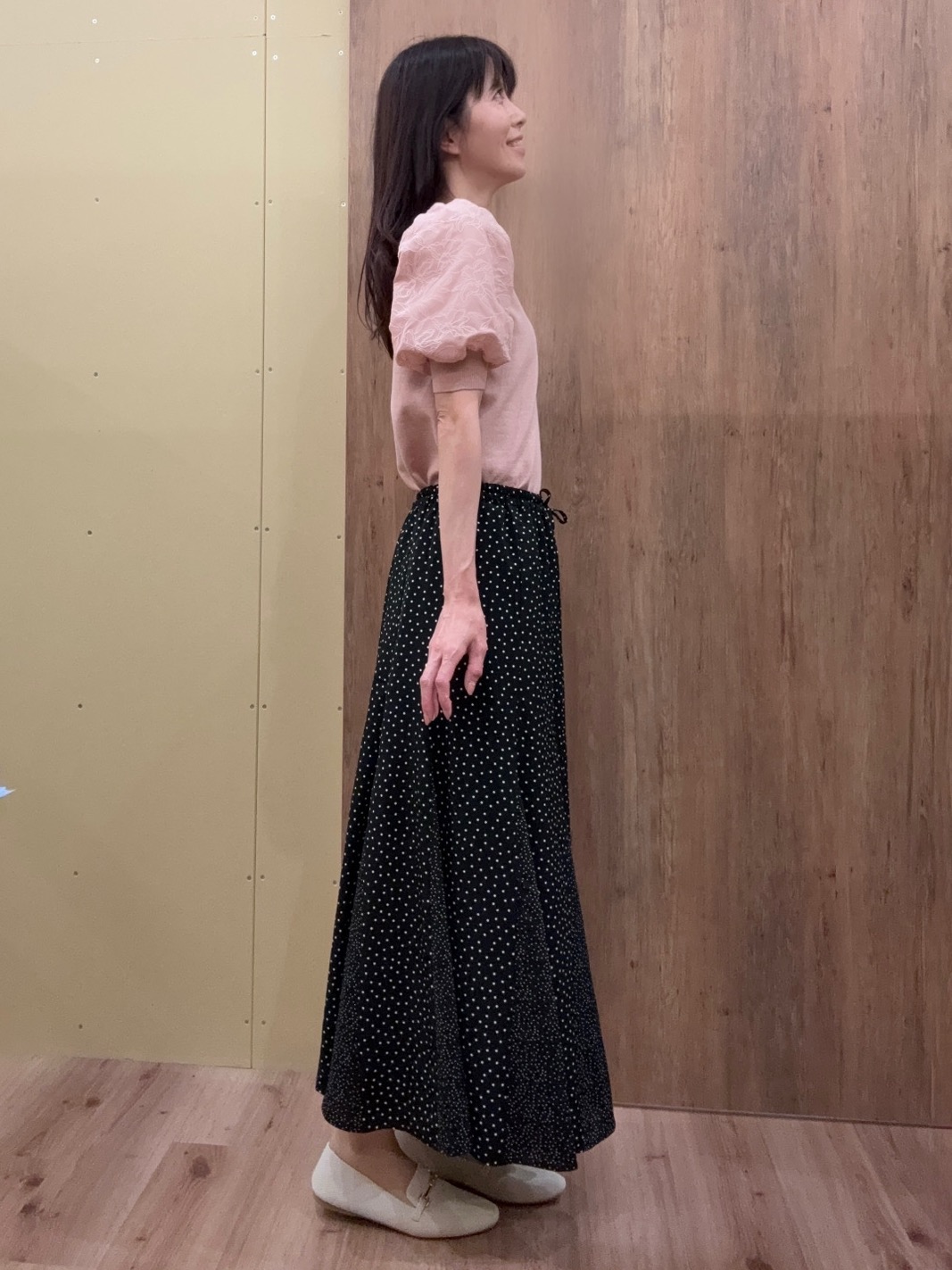 Ayakoさんの「grove｜一枚で着映える大人の袖コンシャスニット」を使ったコーディネート