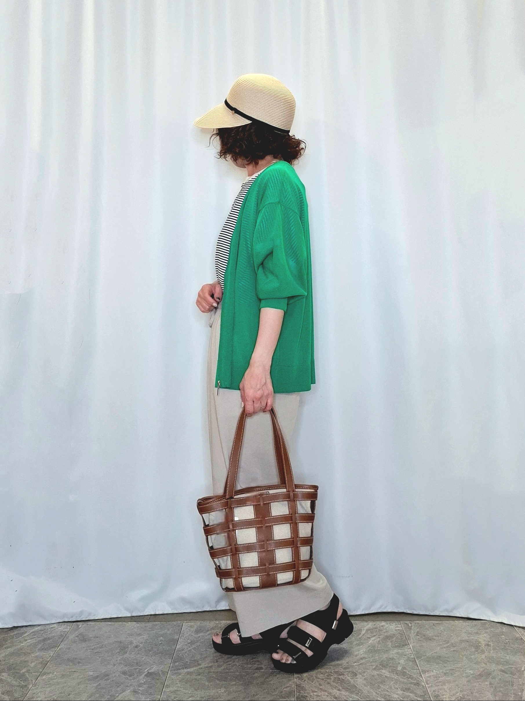 ぬーさんの「SHOO･LA･RUE｜【ひんやり/洗濯機可/S-LL】程よいVネックですっきり魅せる ジップアップ 7分袖シアーカーディガ」を使ったコーディネート