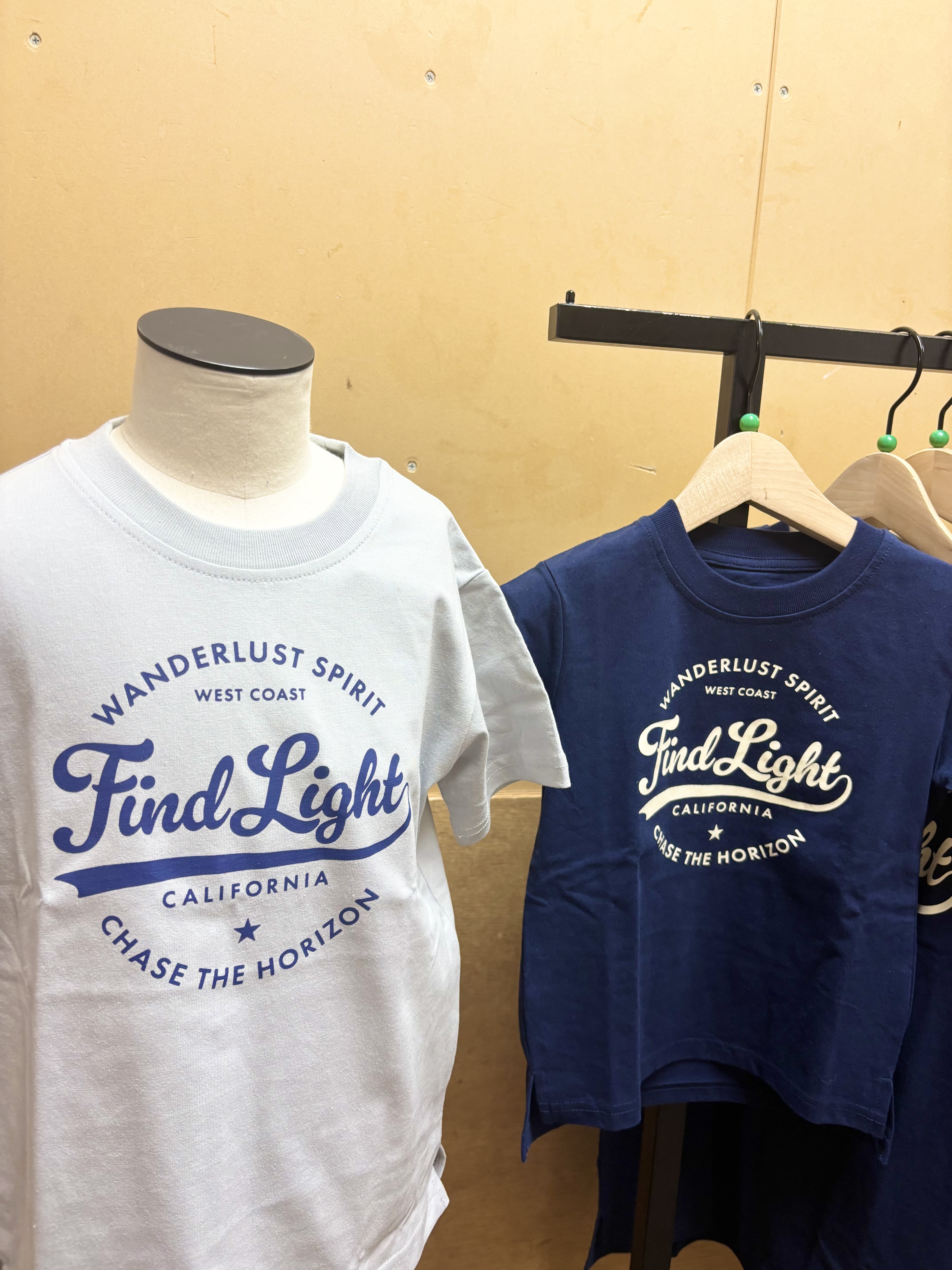 nanamiさんの「THE SHOP TK｜天竺アソート アメカジプリント 半袖Tシャツ ロゴ・キャット・ハンバーガー」を使ったコーディネート