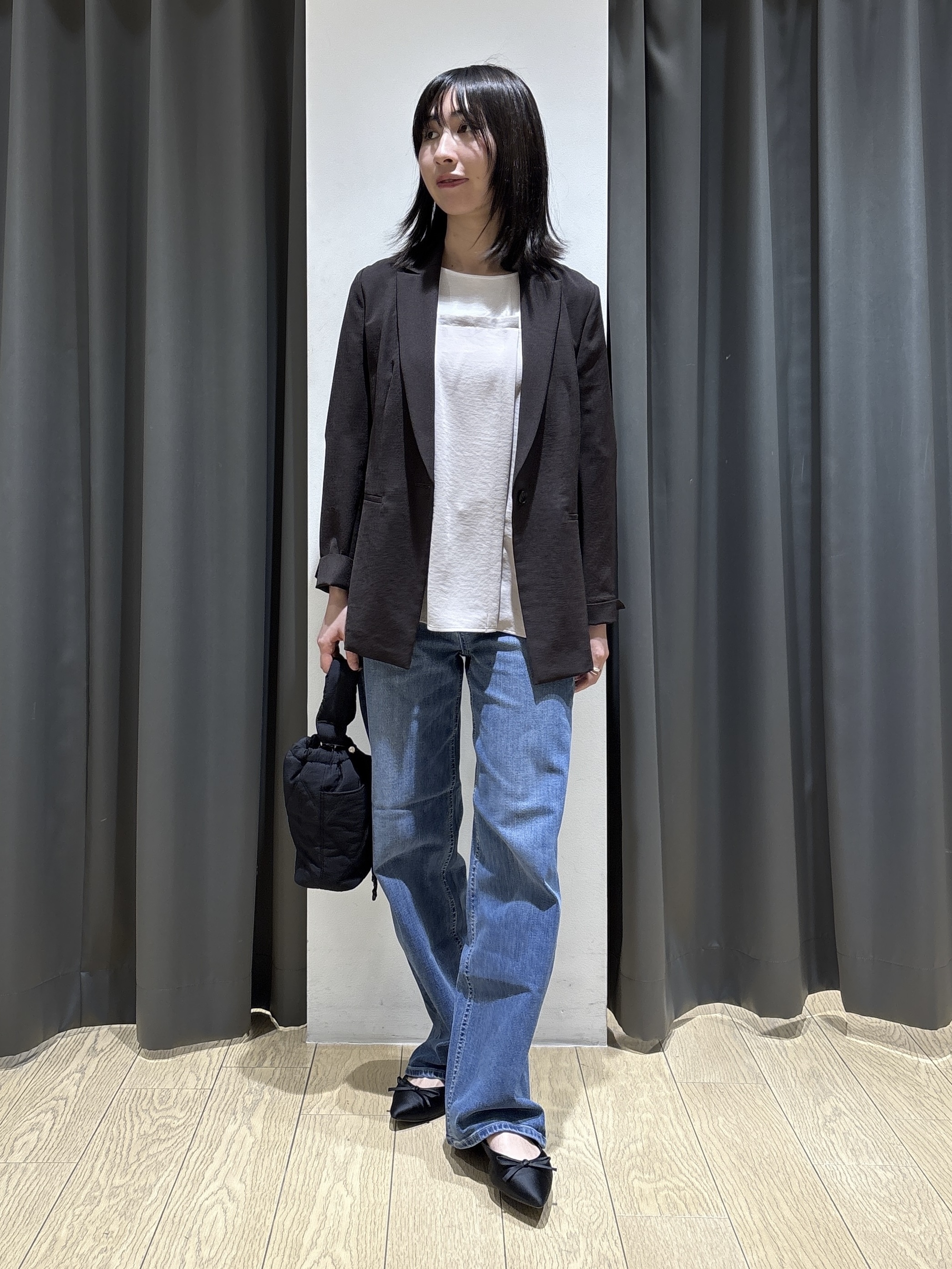 Yoshimiさんの「INDIVI｜【着る日傘／SETUP可能】ビスチェレイヤード風トップス」を使ったコーディネート