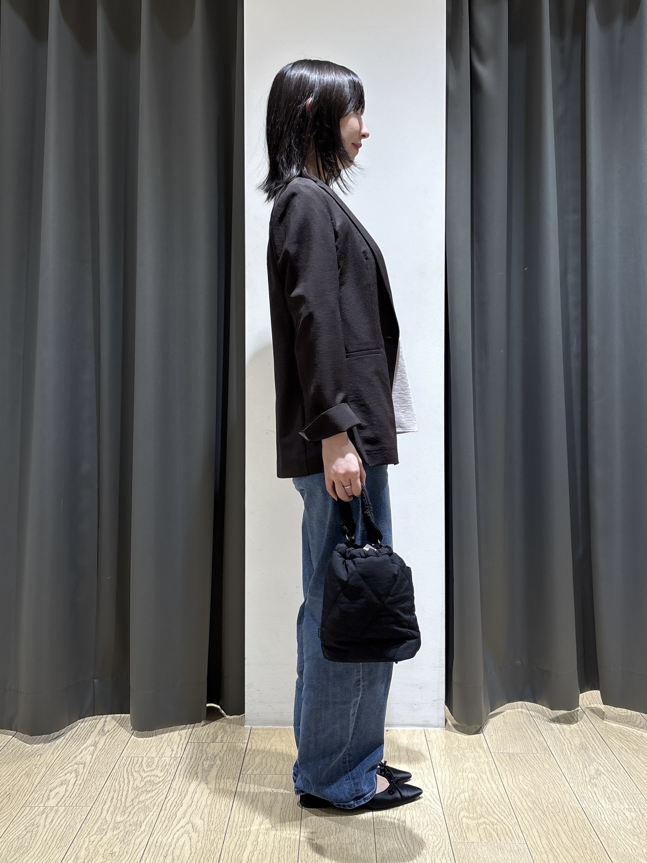 Yoshimiさんの「INDIVI｜【着る日傘／SETUP可能】ビスチェレイヤード風トップス」を使ったコーディネート