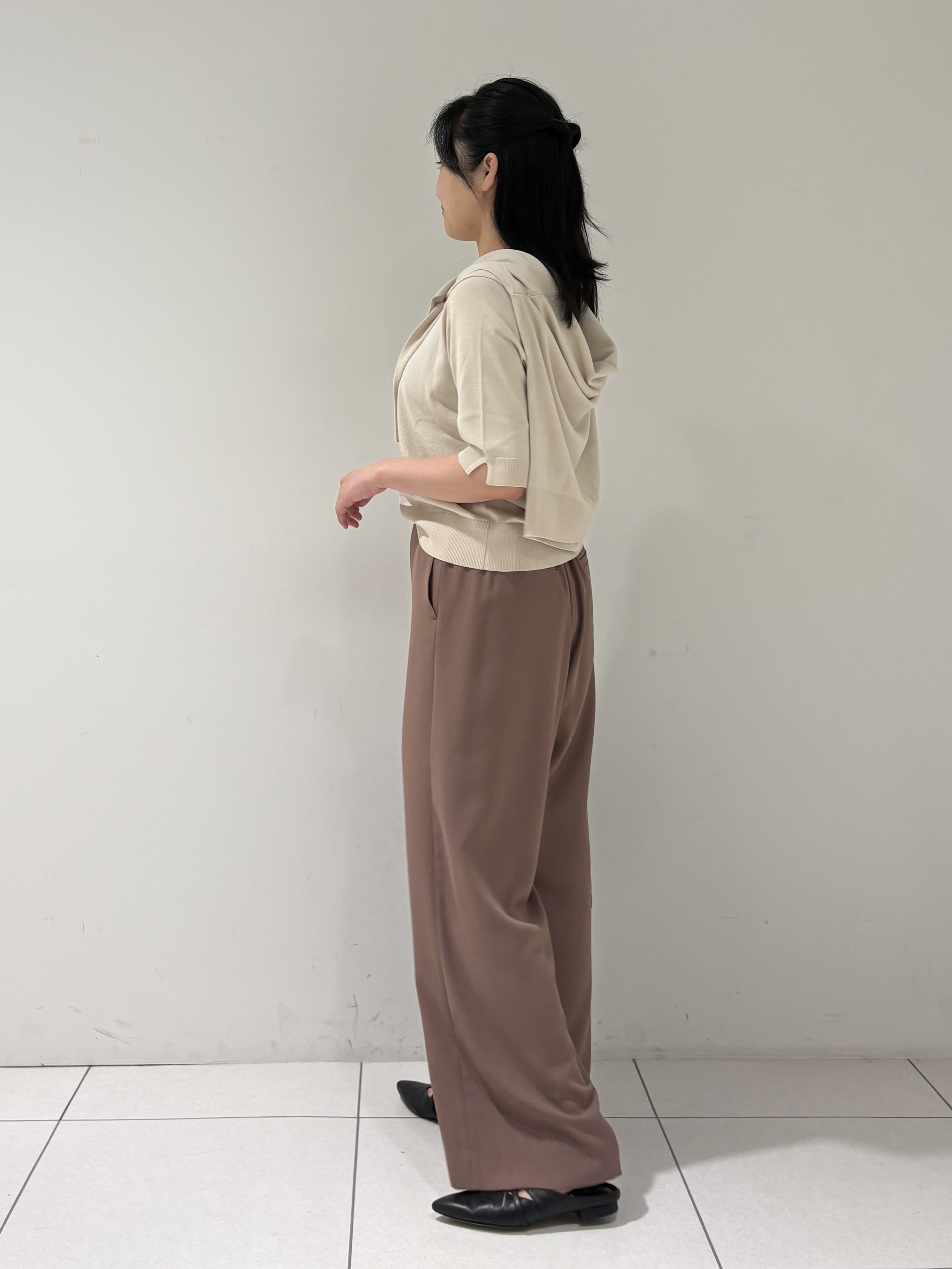 momokoさんの「INDIVI｜【UVケア/接触冷感／アンサンブル】丸首カーディガン＆袖スリット5分袖ニット」を使ったコーディネート
