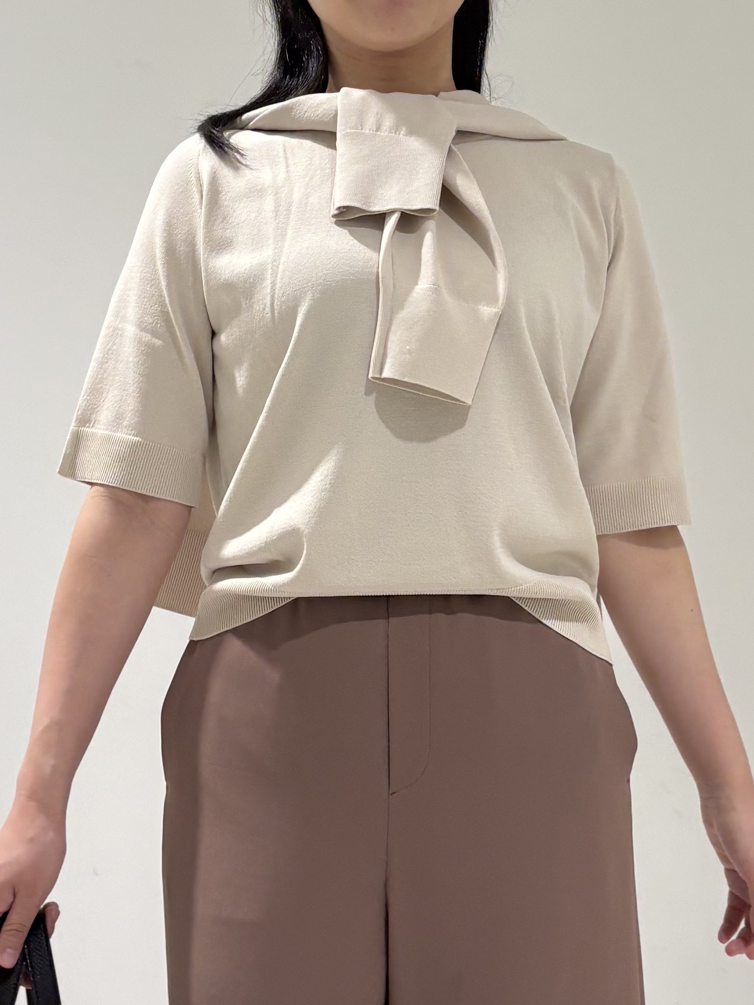 momokoさんの「INDIVI｜【UVケア/接触冷感／アンサンブル】丸首カーディガン＆袖スリット5分袖ニット」を使ったコーディネート