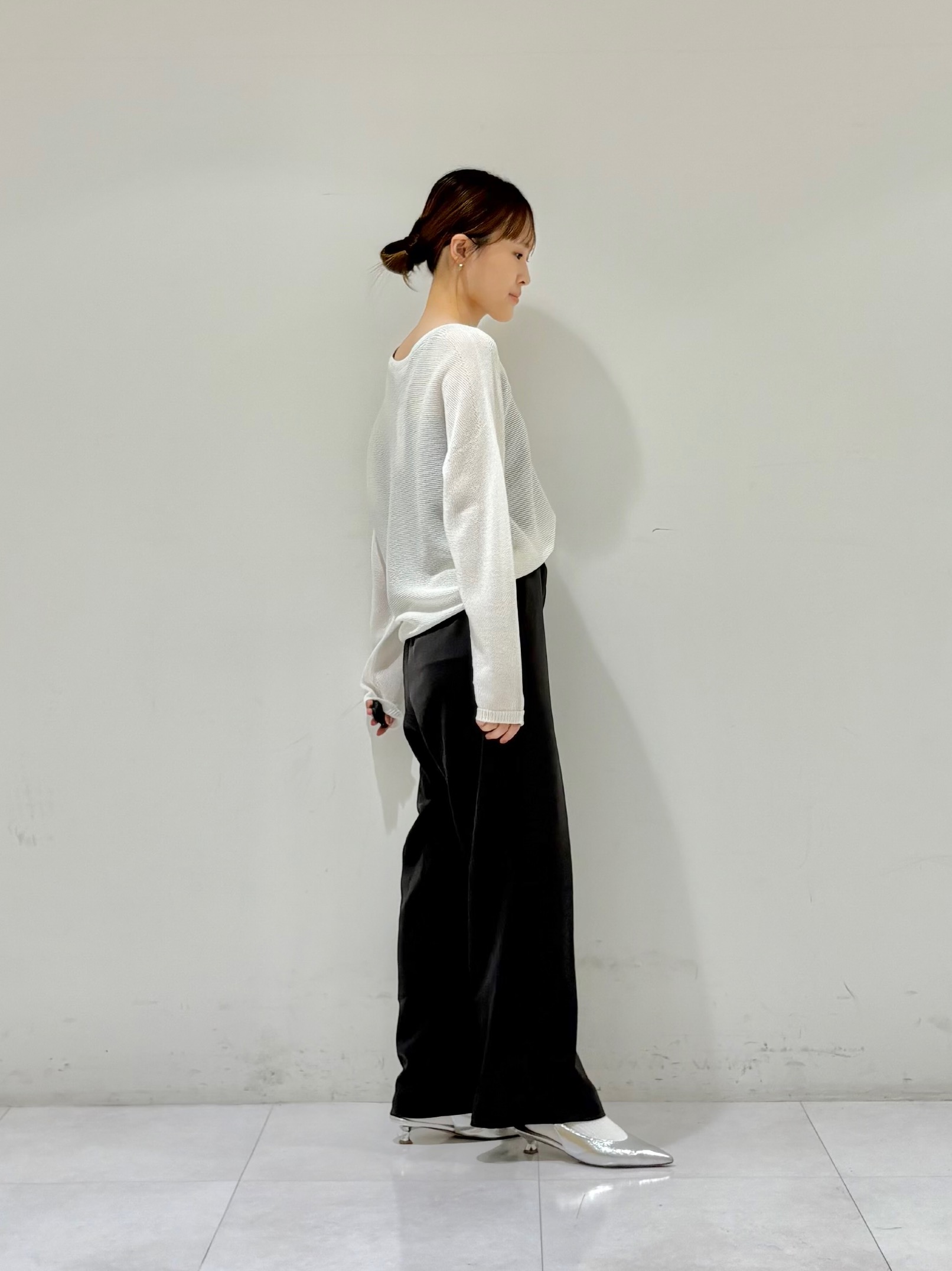 kyokaさんの「UNTITLED｜【古畑星夏さん着用/8色展開/程よい透け感】ドライタッチボートネックニット」を使ったコーディネート