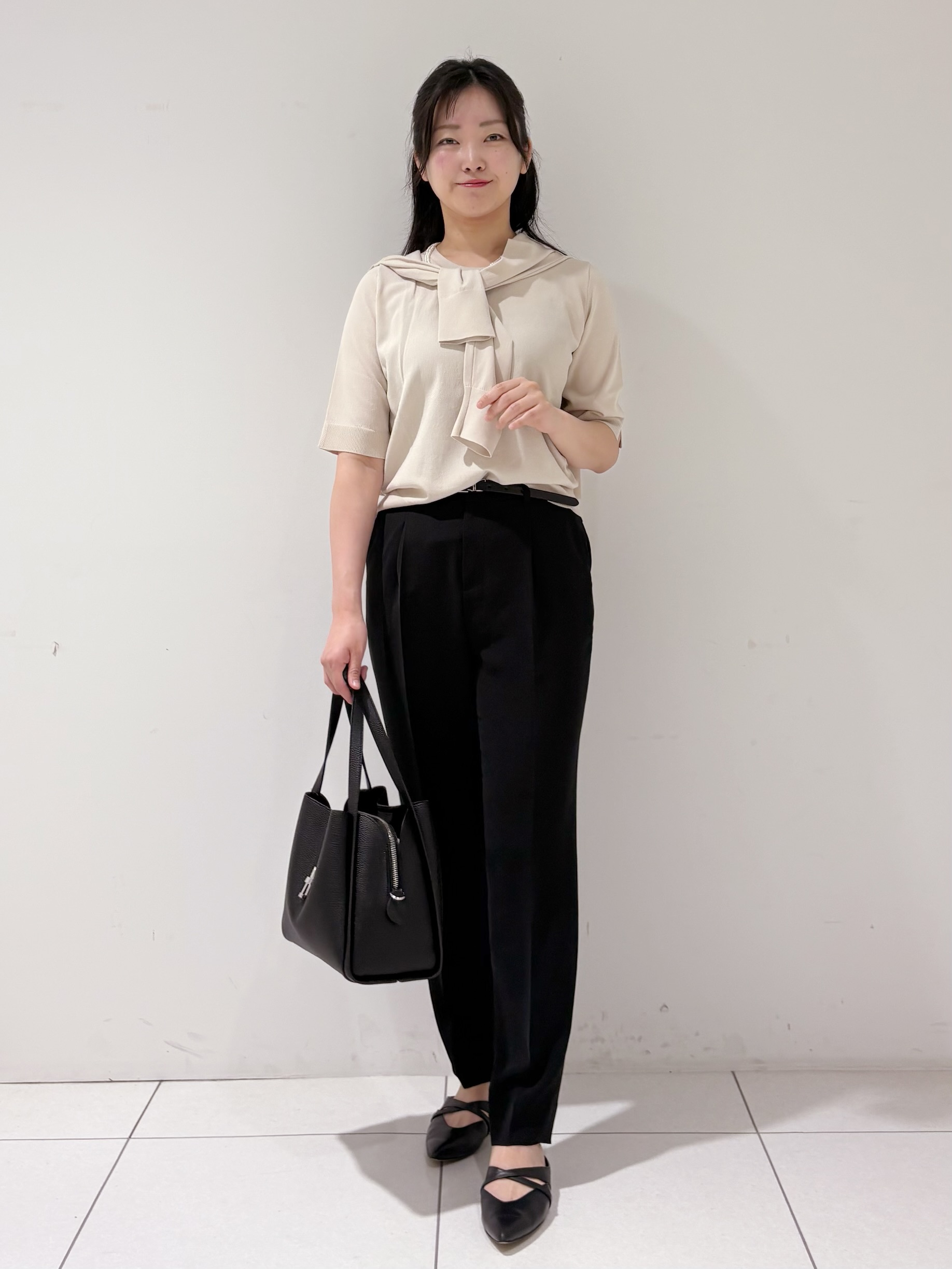 momokoさんの「INDIVI｜【UVケア/接触冷感／アンサンブル】丸首カーディガン＆袖スリット5分袖ニット」を使ったコーディネート