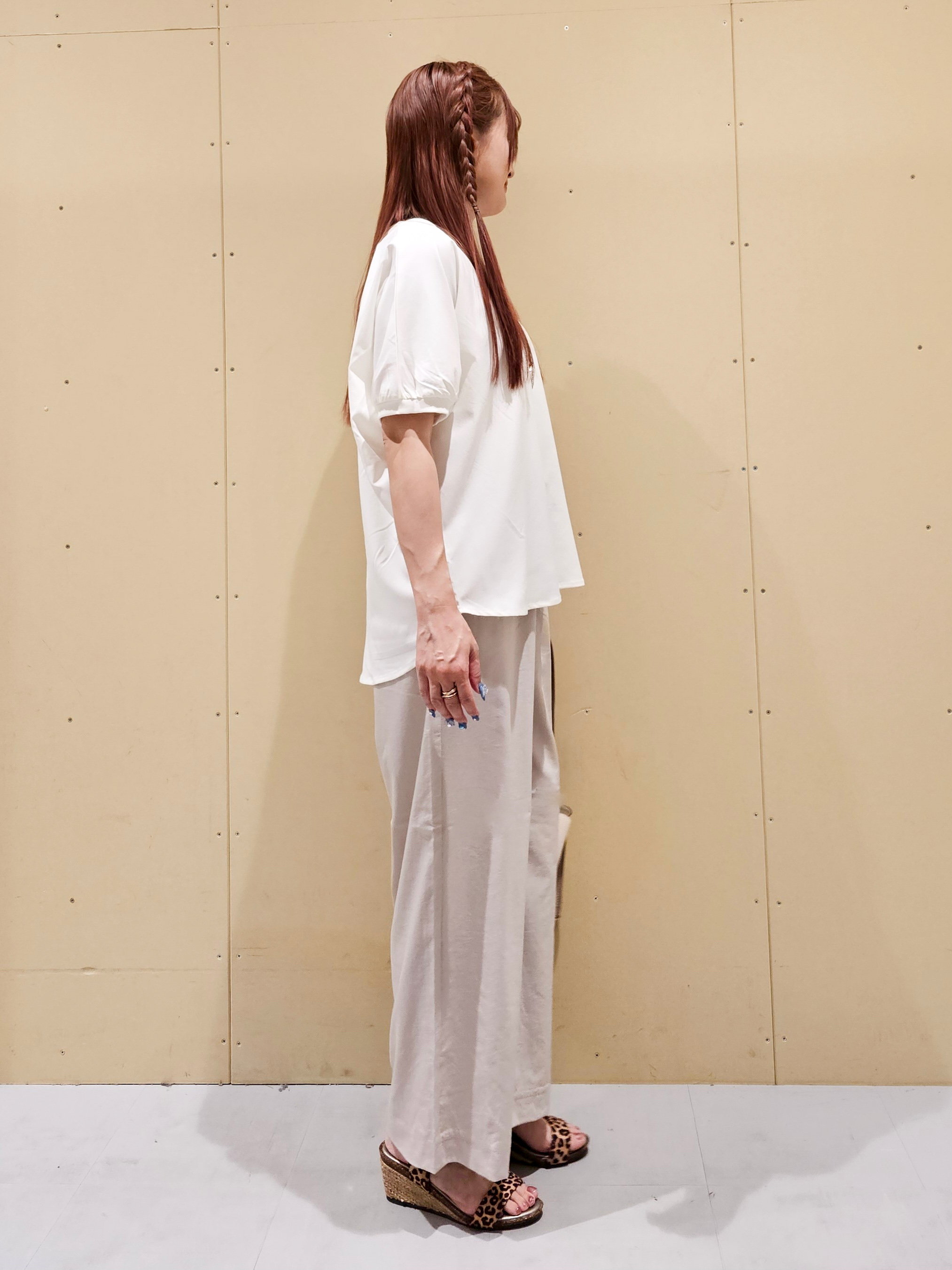 ゆゆさんの「SHOO･LA･RUE｜【ひんやり/洗濯後しわになりにくい】インせず着られる さらっとタッチのドルマンブラウス」を使ったコーディネート