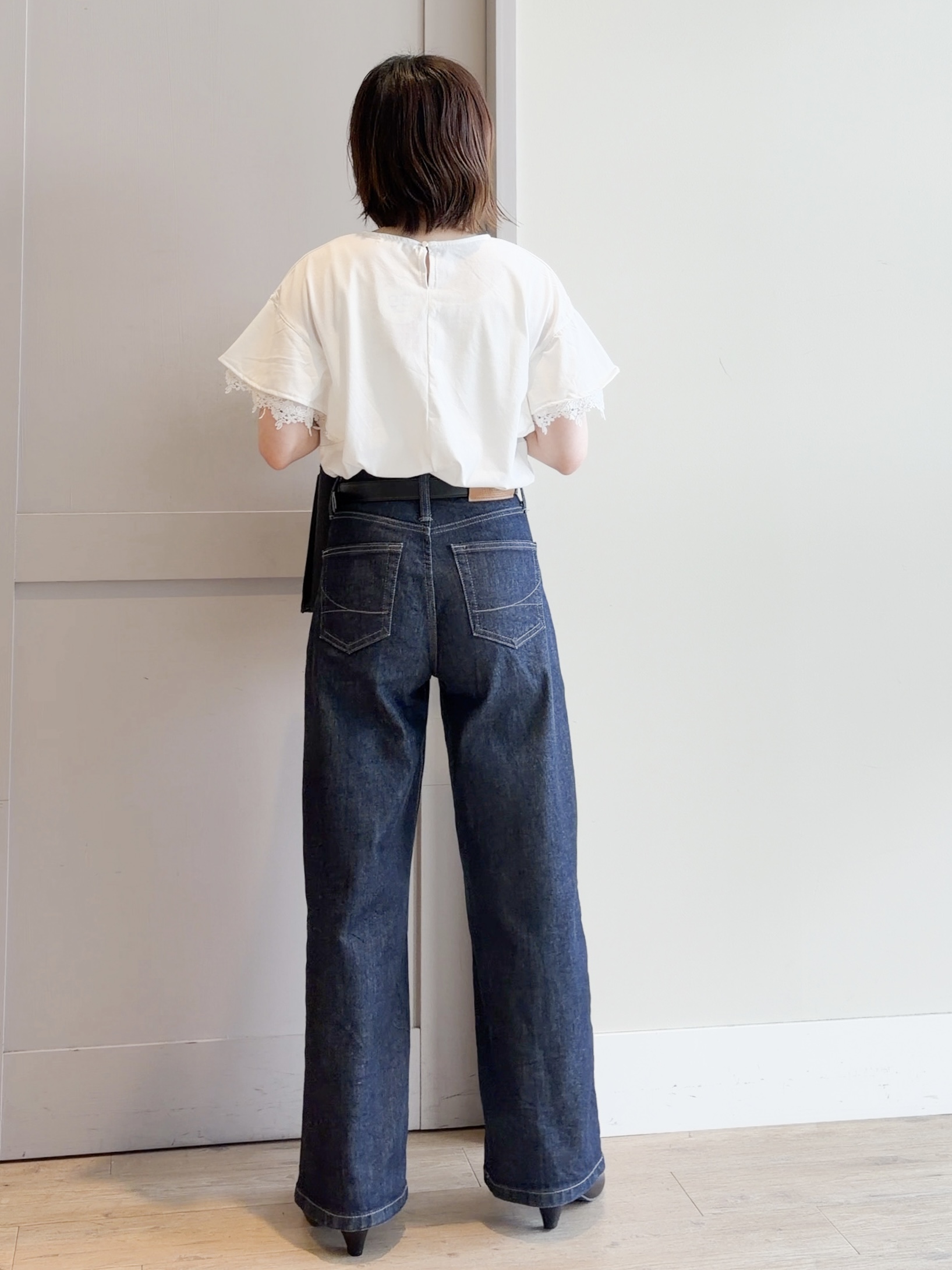 yamakoさんの「grove｜【二の腕カバー、UV/ひんやり】涼しく華やかに、レースレイヤードスリーブTシャツ」を使ったコーディネート