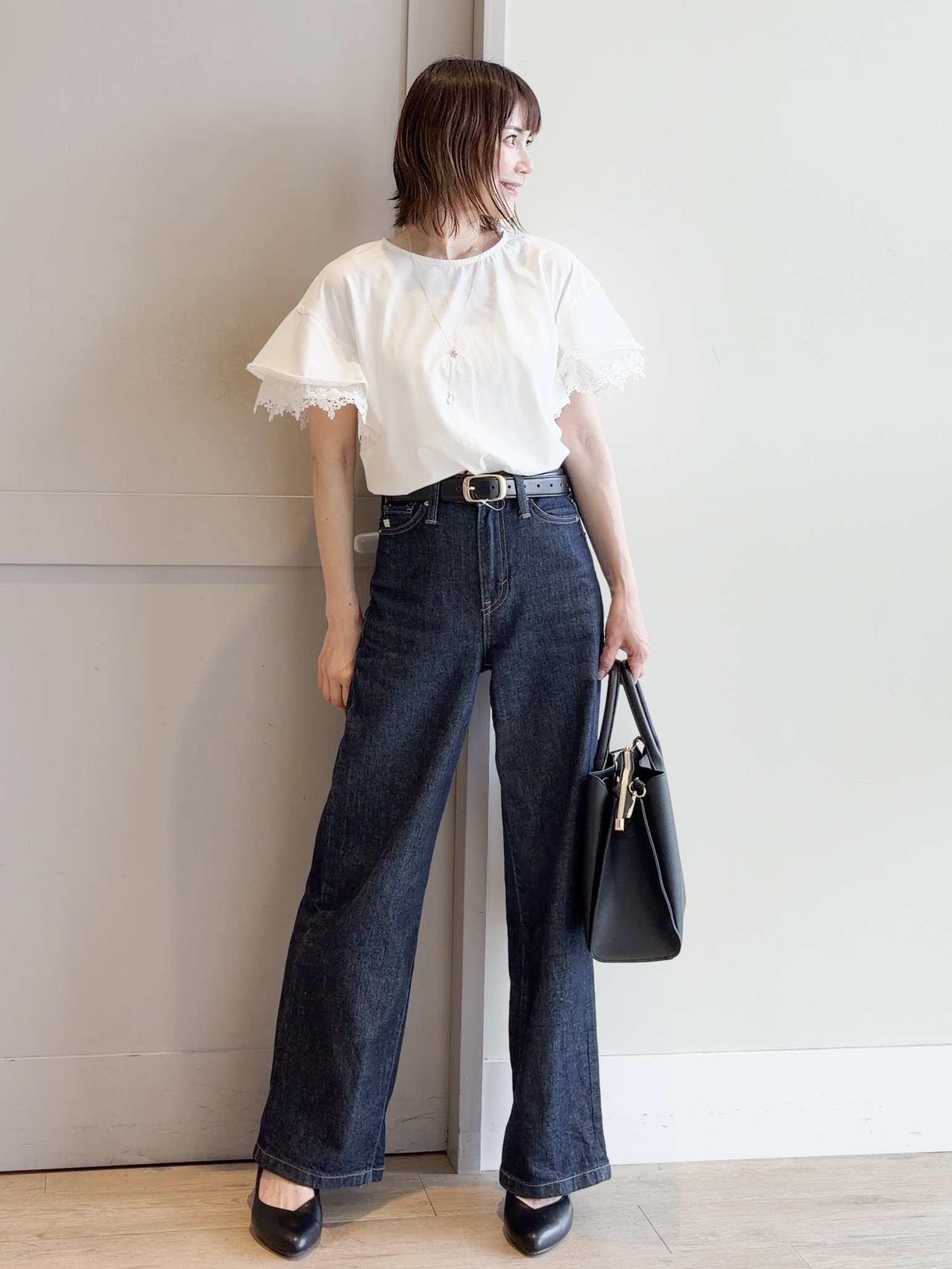 yamakoさんの「grove｜【二の腕カバー、UV/ひんやり】涼しく華やかに、レースレイヤードスリーブTシャツ」を使ったコーディネート