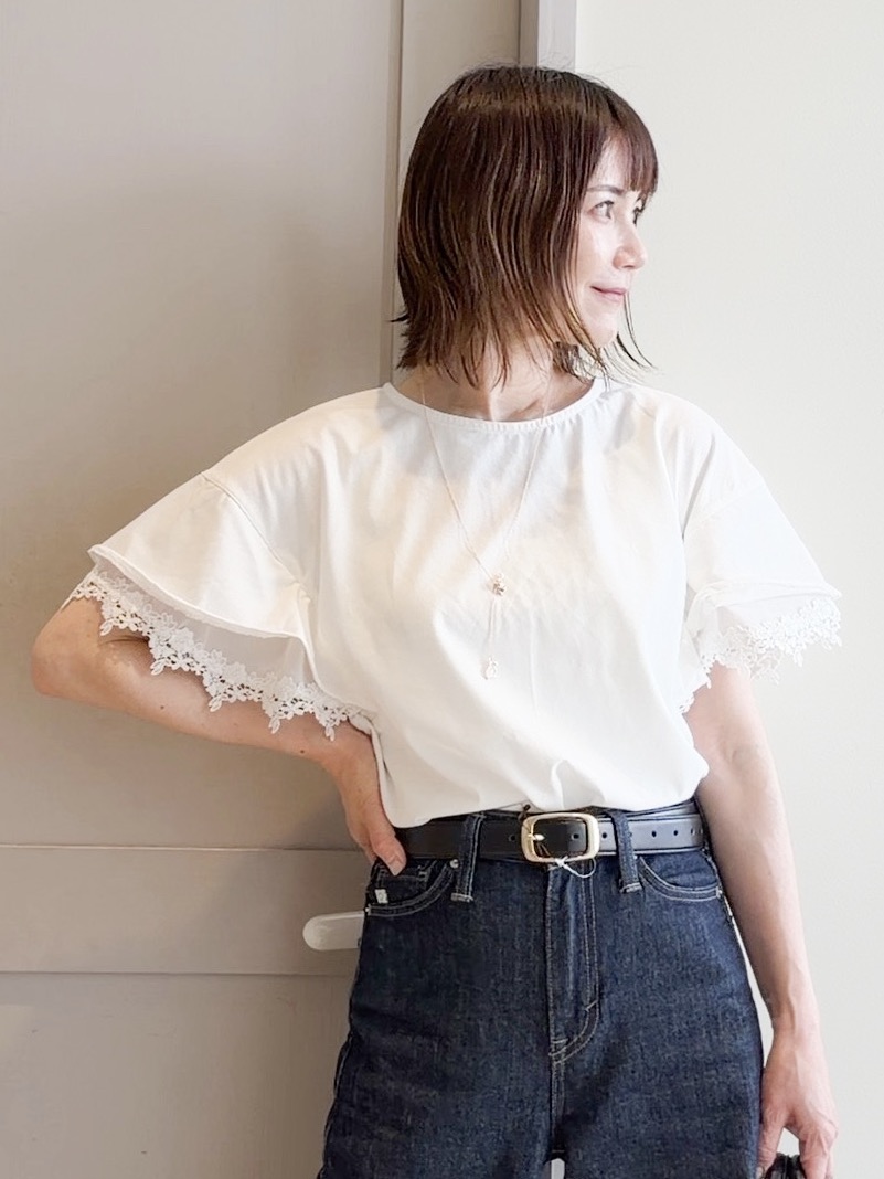 yamakoさんの「grove｜【二の腕カバー、UV/ひんやり】涼しく華やかに、レースレイヤードスリーブTシャツ」を使ったコーディネート