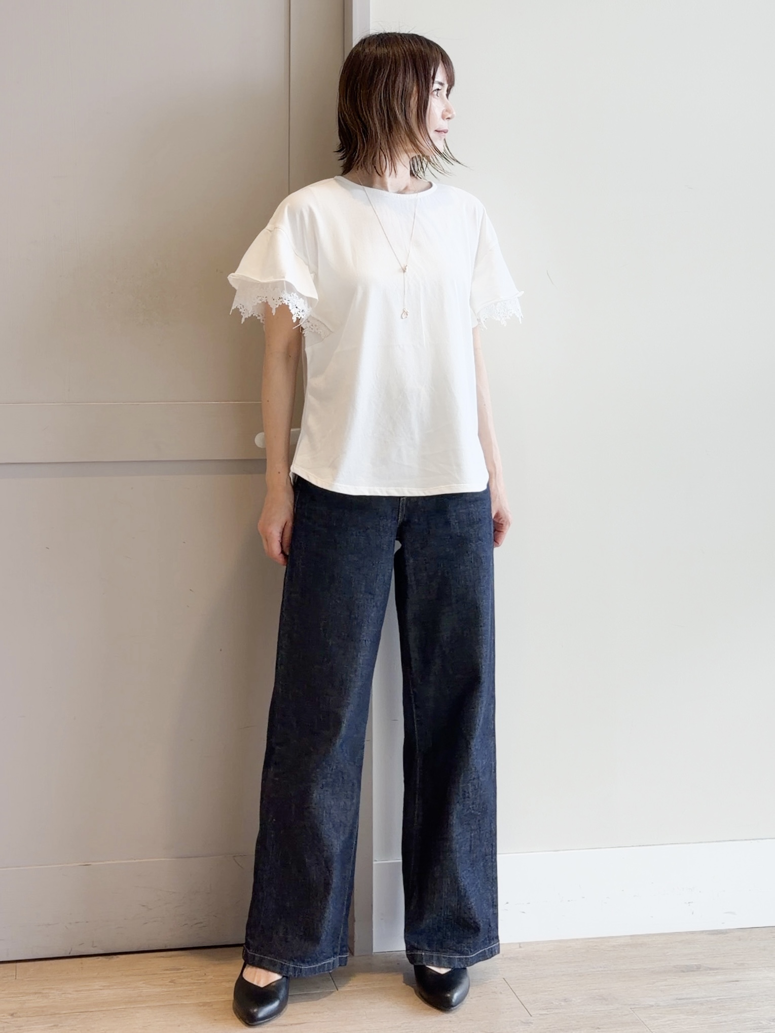 yamakoさんの「grove｜【二の腕カバー、UV/ひんやり】涼しく華やかに、レースレイヤードスリーブTシャツ」を使ったコーディネート