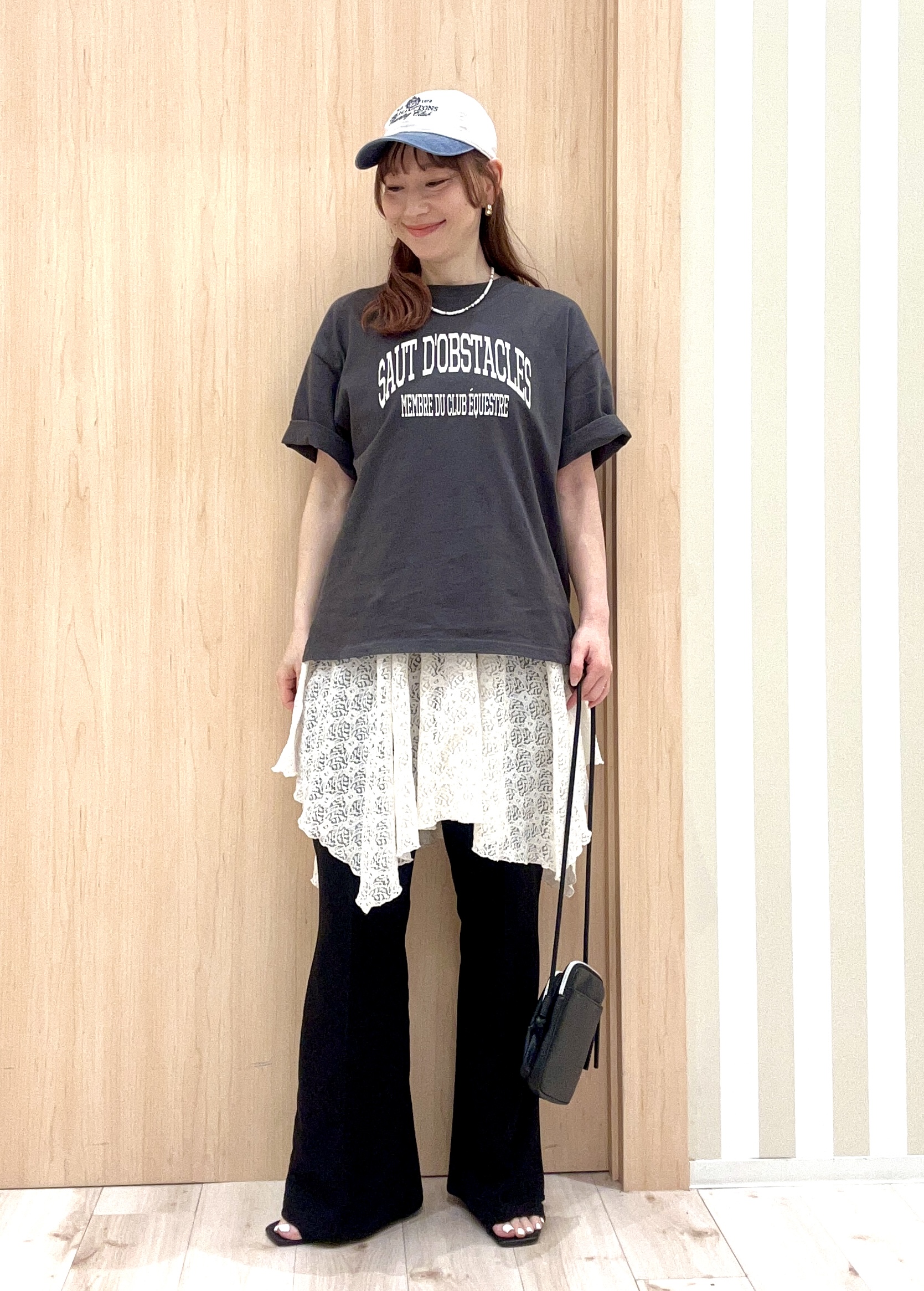 ririさんの「SHOO･LA･RUE｜【綿100%/S-LL/プチプラ】ゆるシルエット シンプルTシャツ」を使ったコーディネート