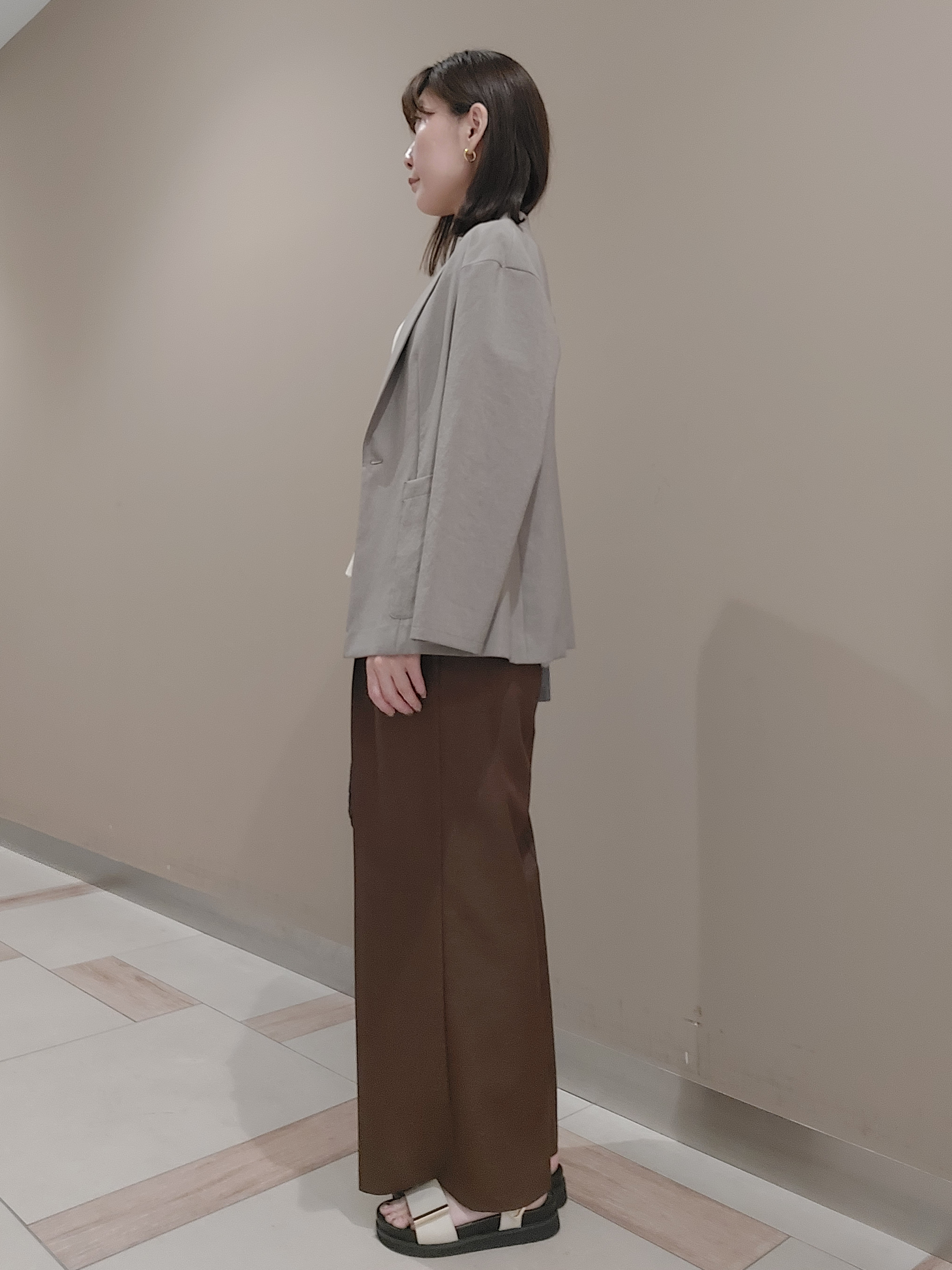 saiさんの「Reflect｜【UVカット／接触冷感／吸水速乾】タックデザインフレアトップス」を使ったコーディネート