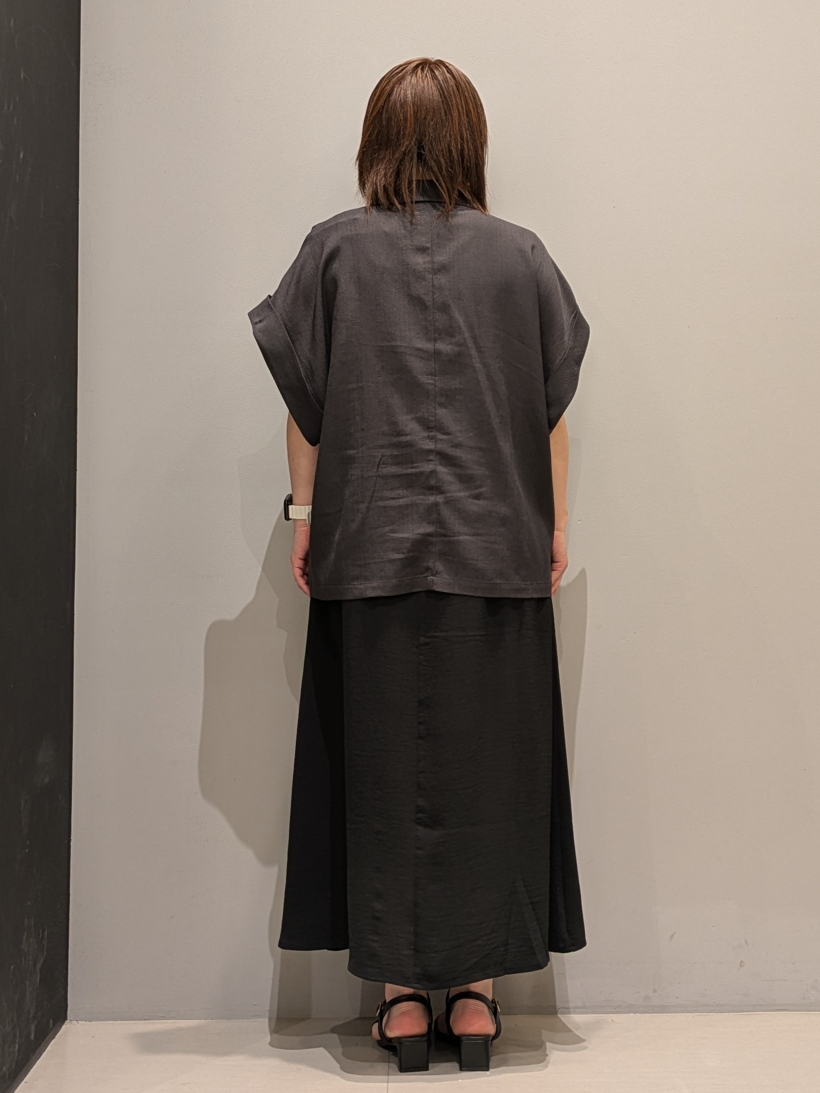 yukaさんの「THE SHOP TK｜【夏の通勤スタイルに】涼やかな着心地 麻調ダブルブレストジャケット」を使ったコーディネート