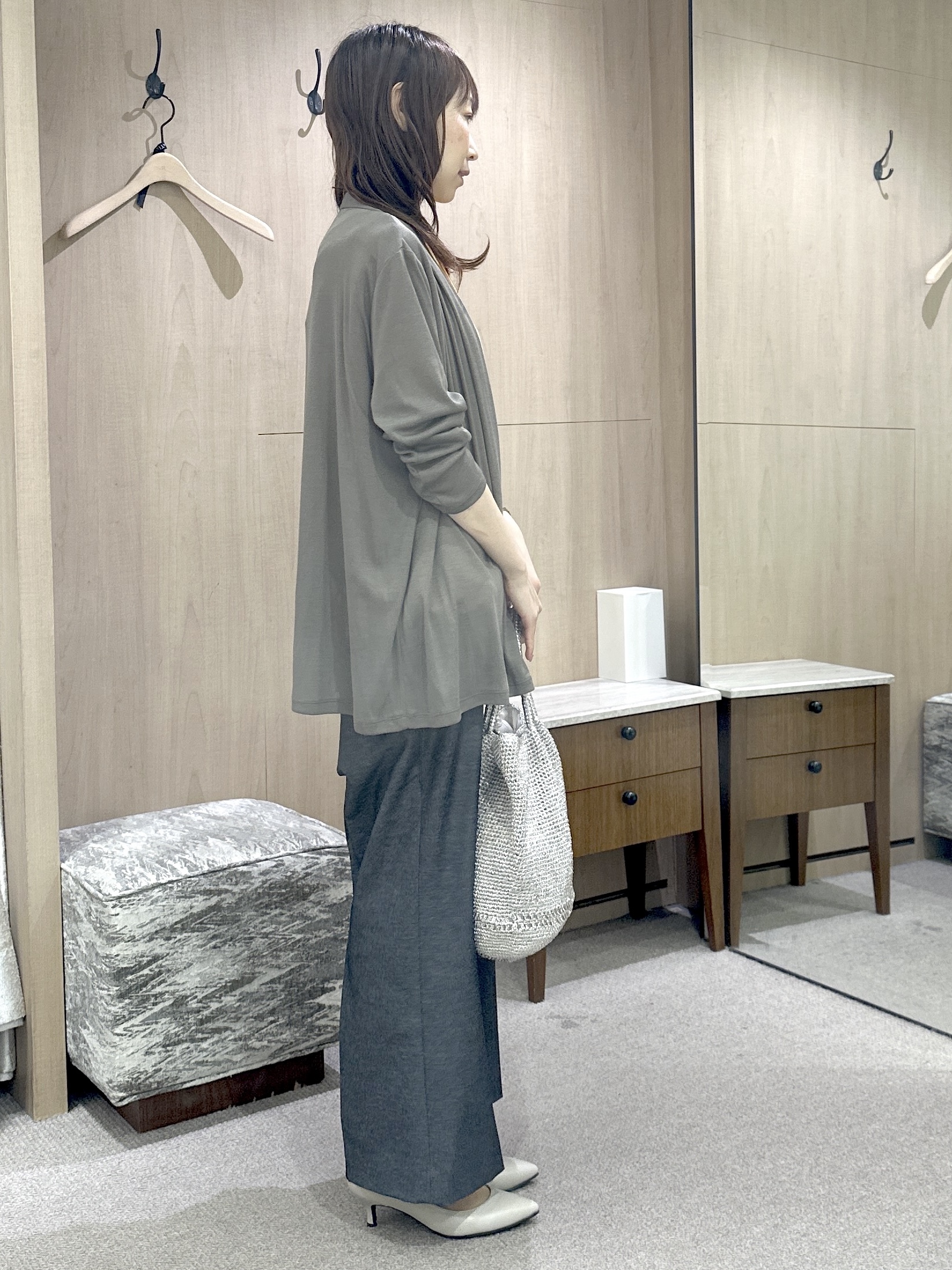 Miwaさんの「UNTITLED｜【11色展開/体型カバー】前後2WAYフレンチスリーブニット」を使ったコーディネート