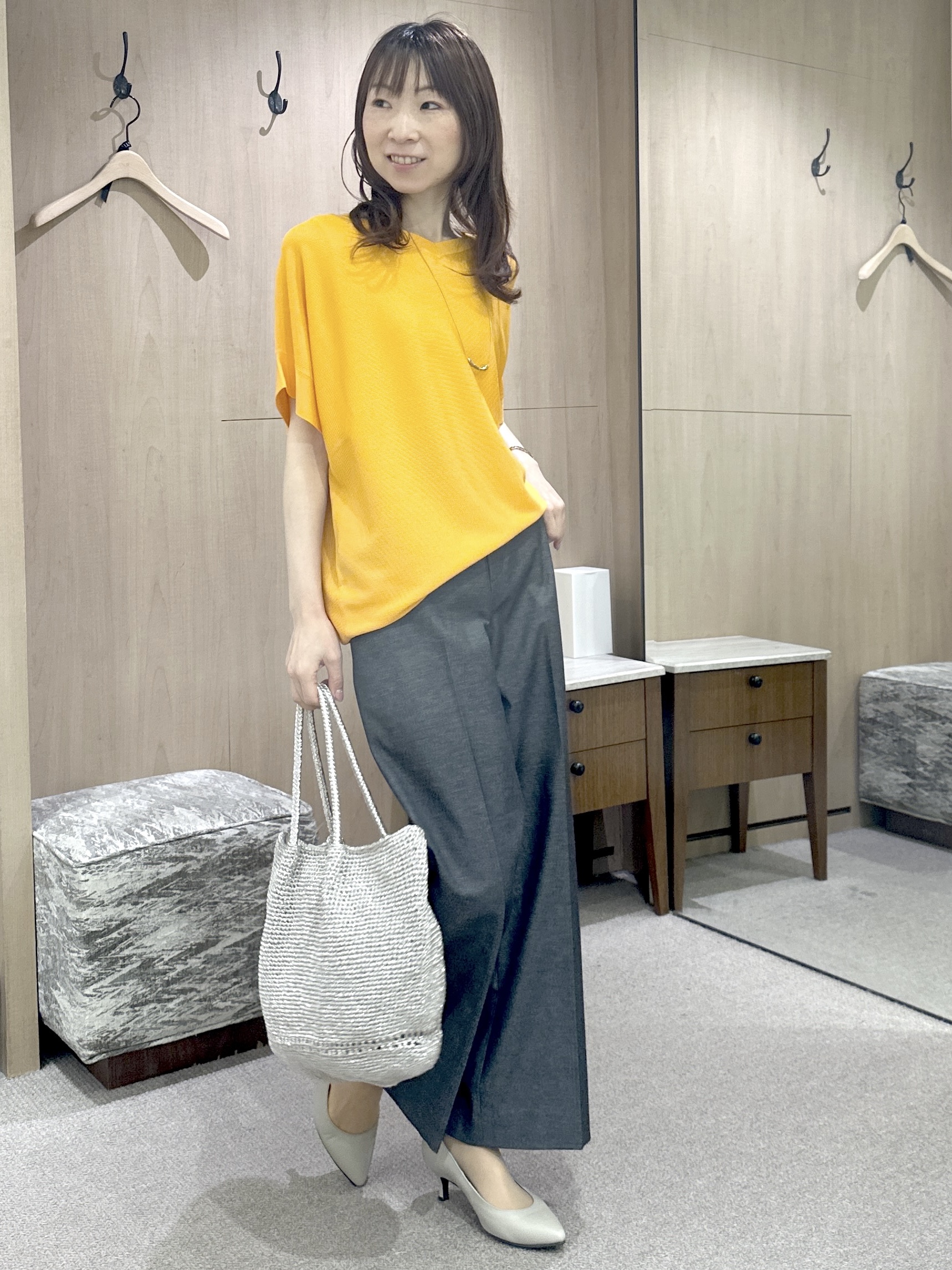 Miwaさんの「UNTITLED｜【11色展開/体型カバー】前後2WAYフレンチスリーブニット」を使ったコーディネート