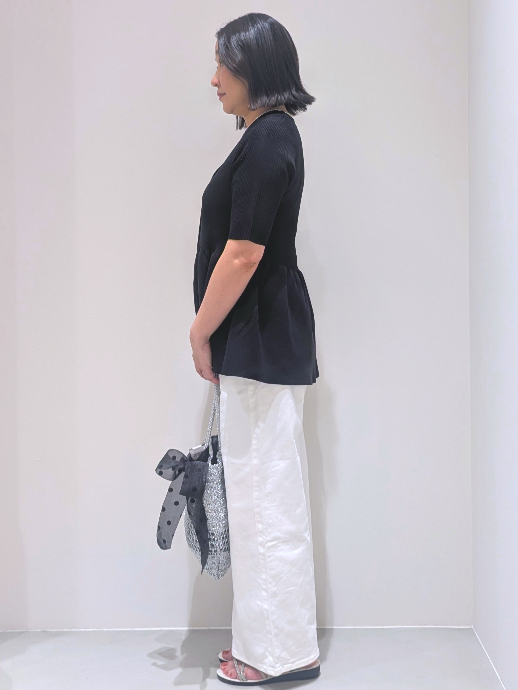 ゆきさんの「OPAQUE.CLIP｜ペプラムVネックニットカーディガン【洗濯機OK／抗ピル】」を使ったコーディネート