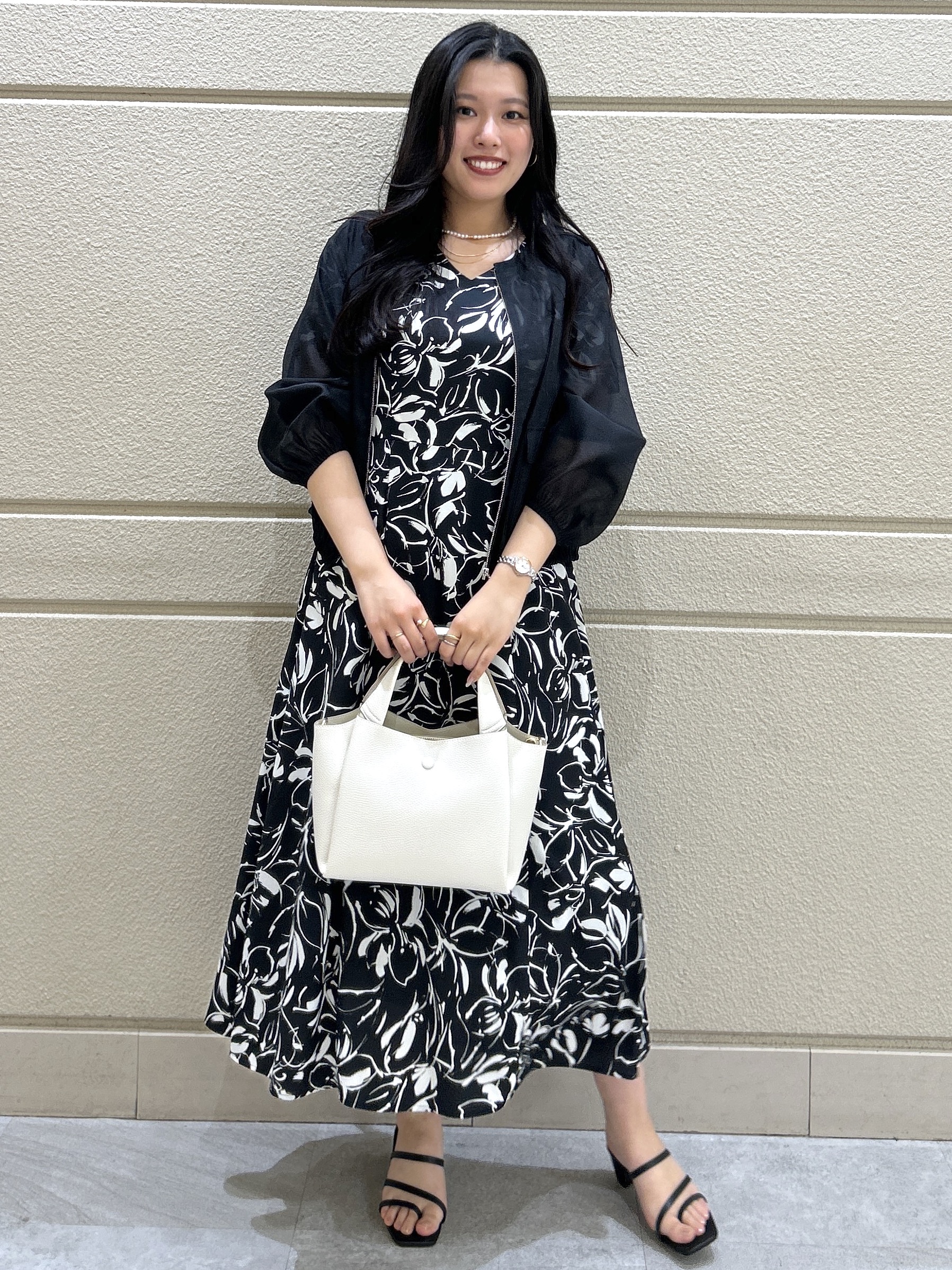 Momokaさんの「COUP DE CHANCE｜【手洗い可/軽量】シアーブルゾン」を使ったコーディネート