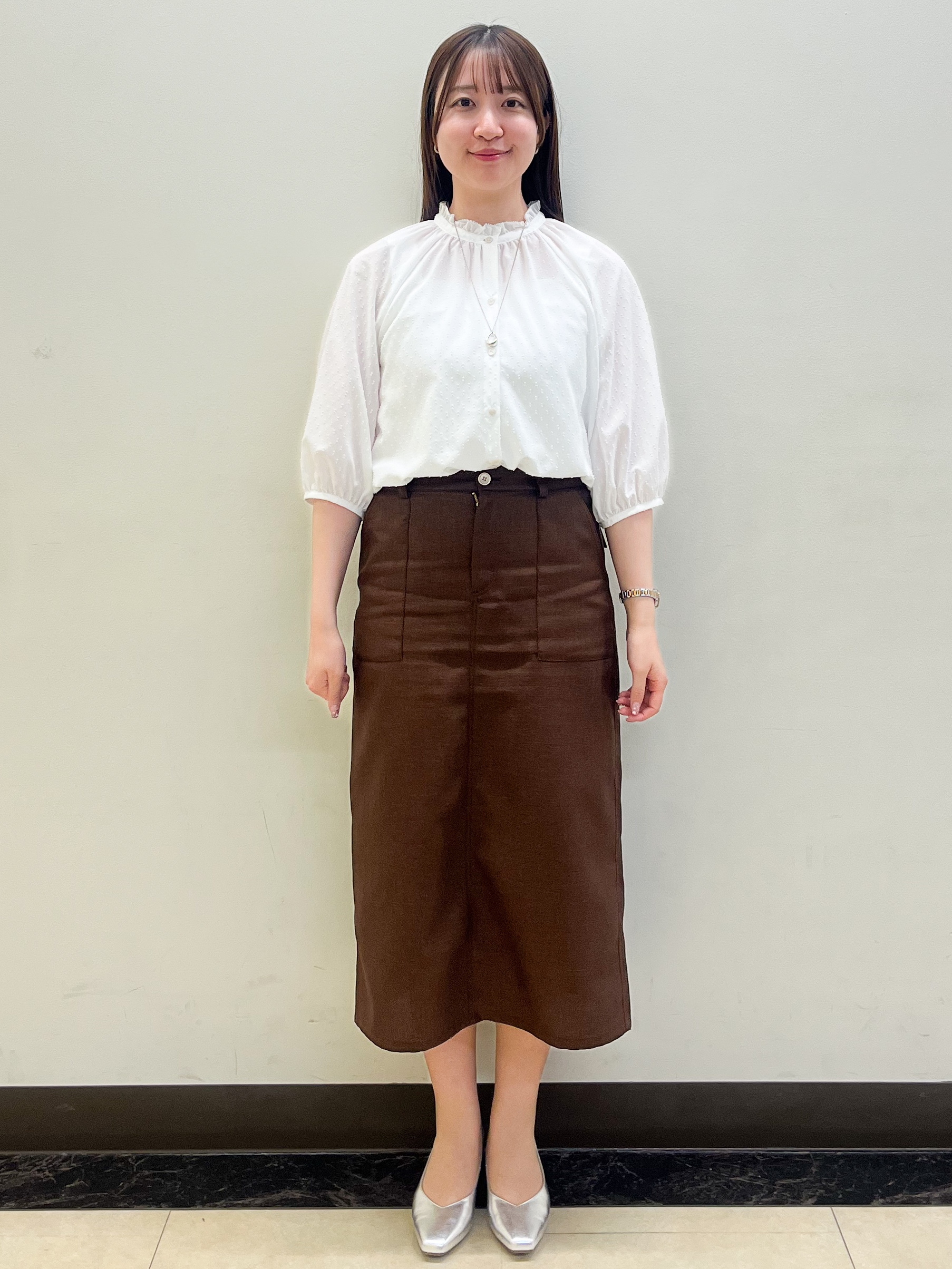 mikikoさんの「Reflect｜フロントボタンデザインブラウス」を使ったコーディネート