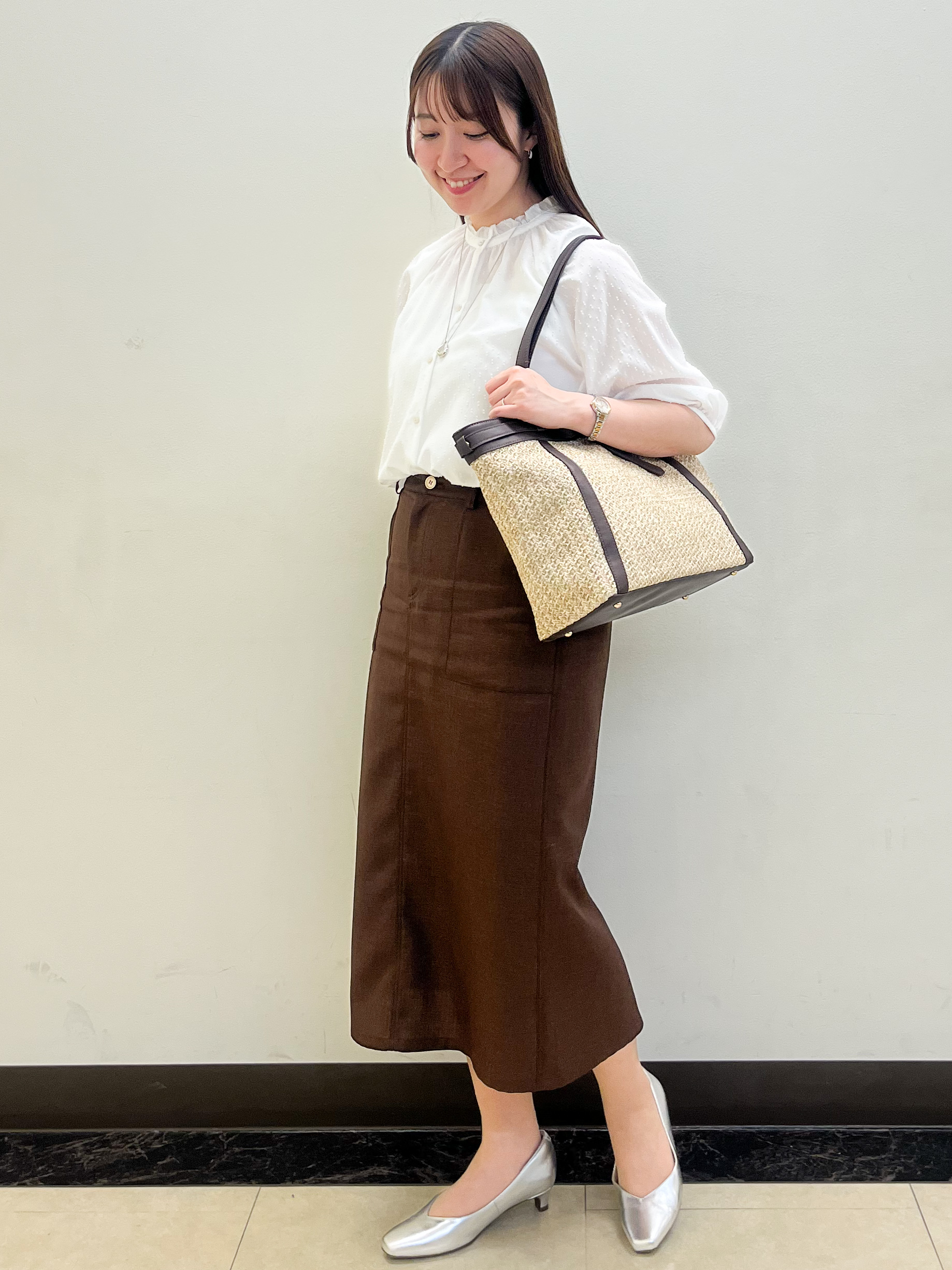 mikikoさんの「Reflect｜フロントボタンデザインブラウス」を使ったコーディネート