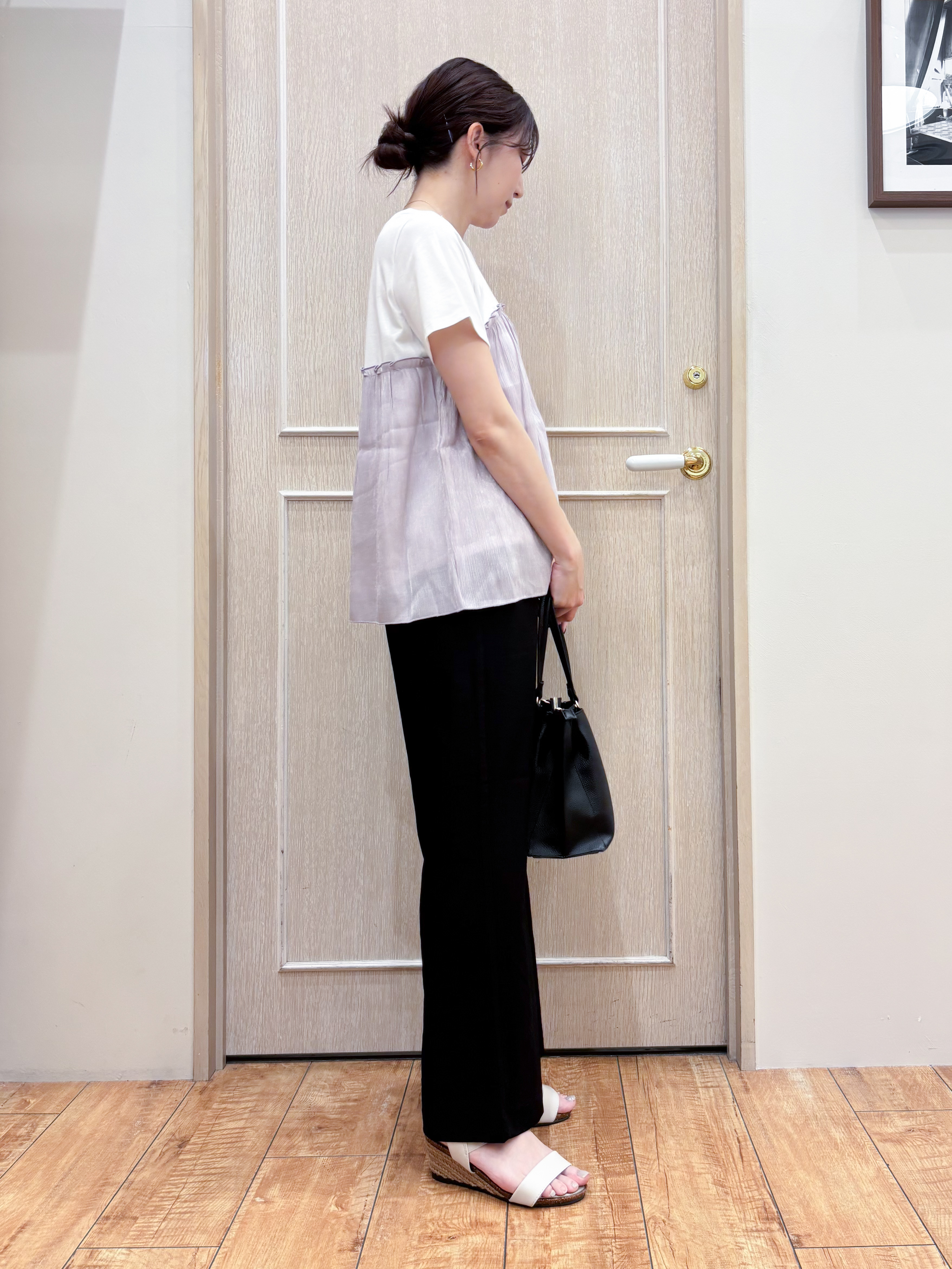 なみさんの「SHOO･LA･RUE｜【ひんやり/S-LL】1枚でインせず決まる きらきらビスチェ風Tシャツ」を使ったコーディネート