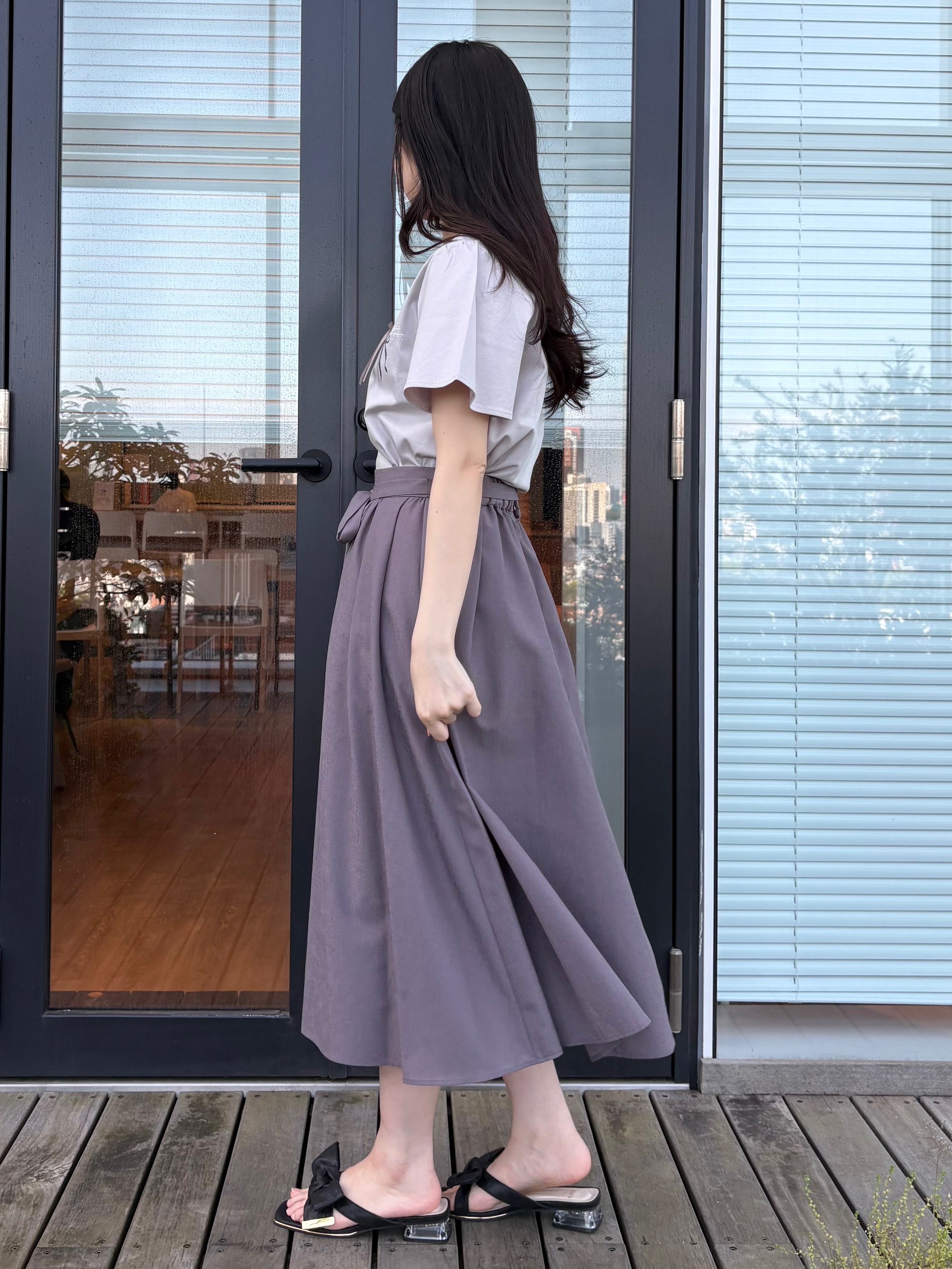 AOIさんの「Couture brooch｜【接触冷感・UVカット・洗える】リボンプリントTシャツ」を使ったコーディネート