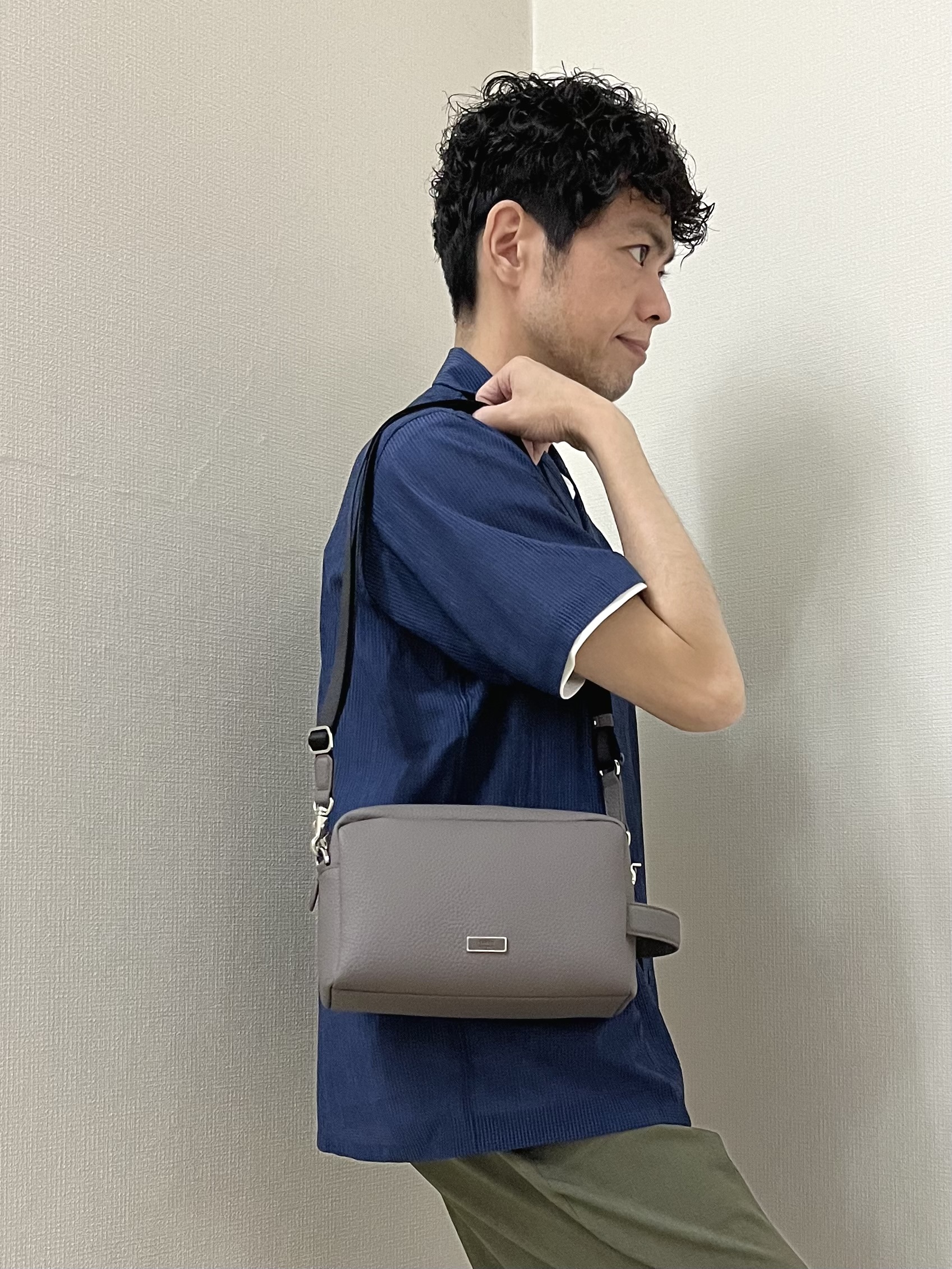 URAさんの「TAKEO KIKUCHI｜【通気性】トリコットサッカー オープンカラー シャツ」を使ったコーディネート