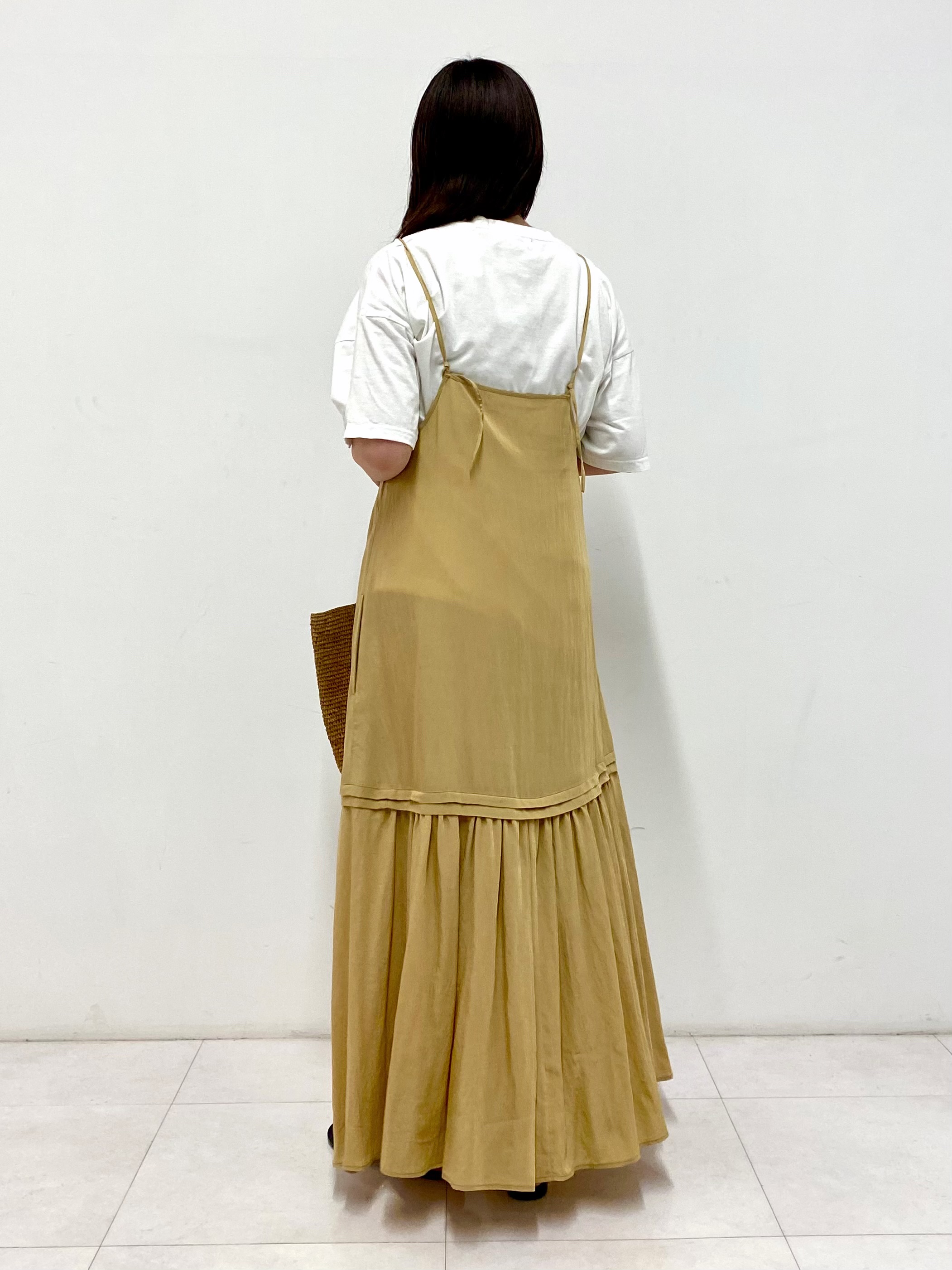 Sawaguchiさんの「DRESSTERIOR｜【ウォッシャブル】ワッシャーボリュームフレアキャミワンピース」を使ったコーディネート