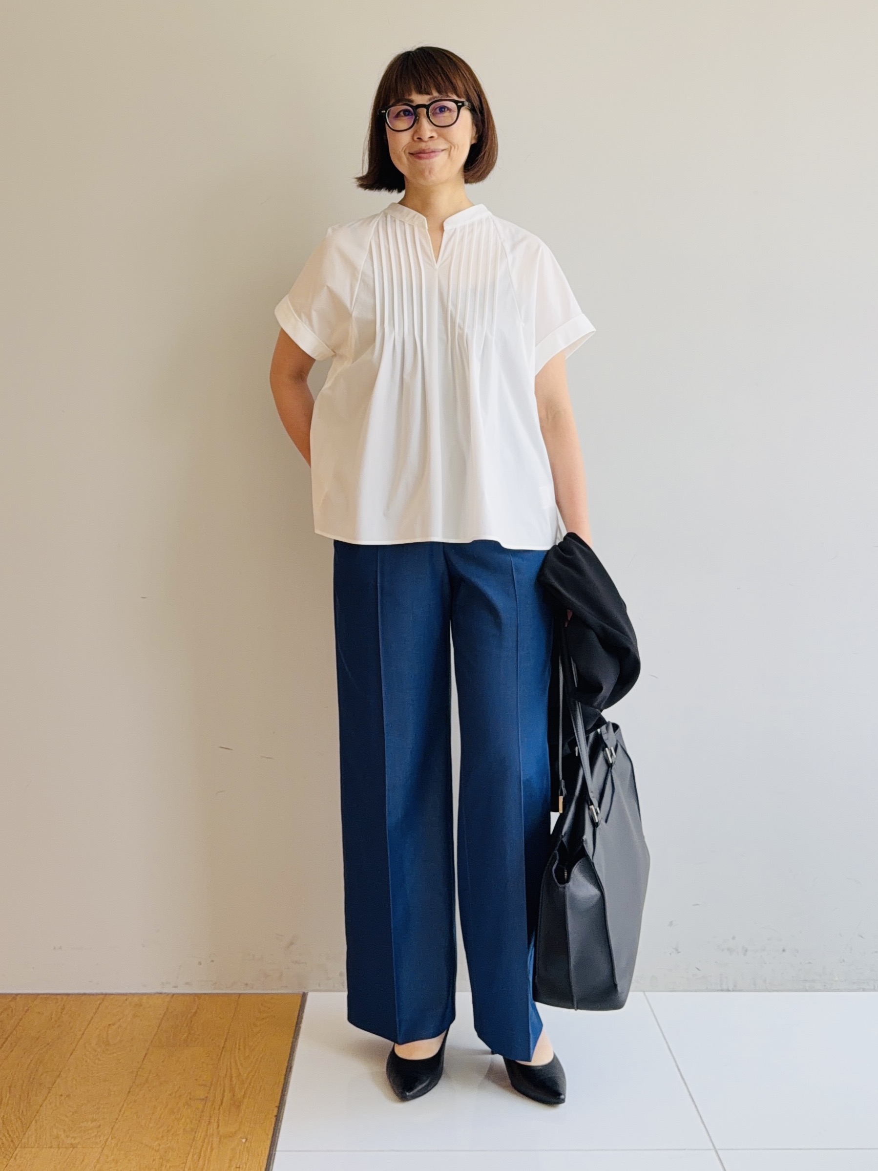 murayamaさんの「INDIVI｜【撥水／UVケア／SETUP可能】軽量タックスキッパーブラウス」を使ったコーディネート