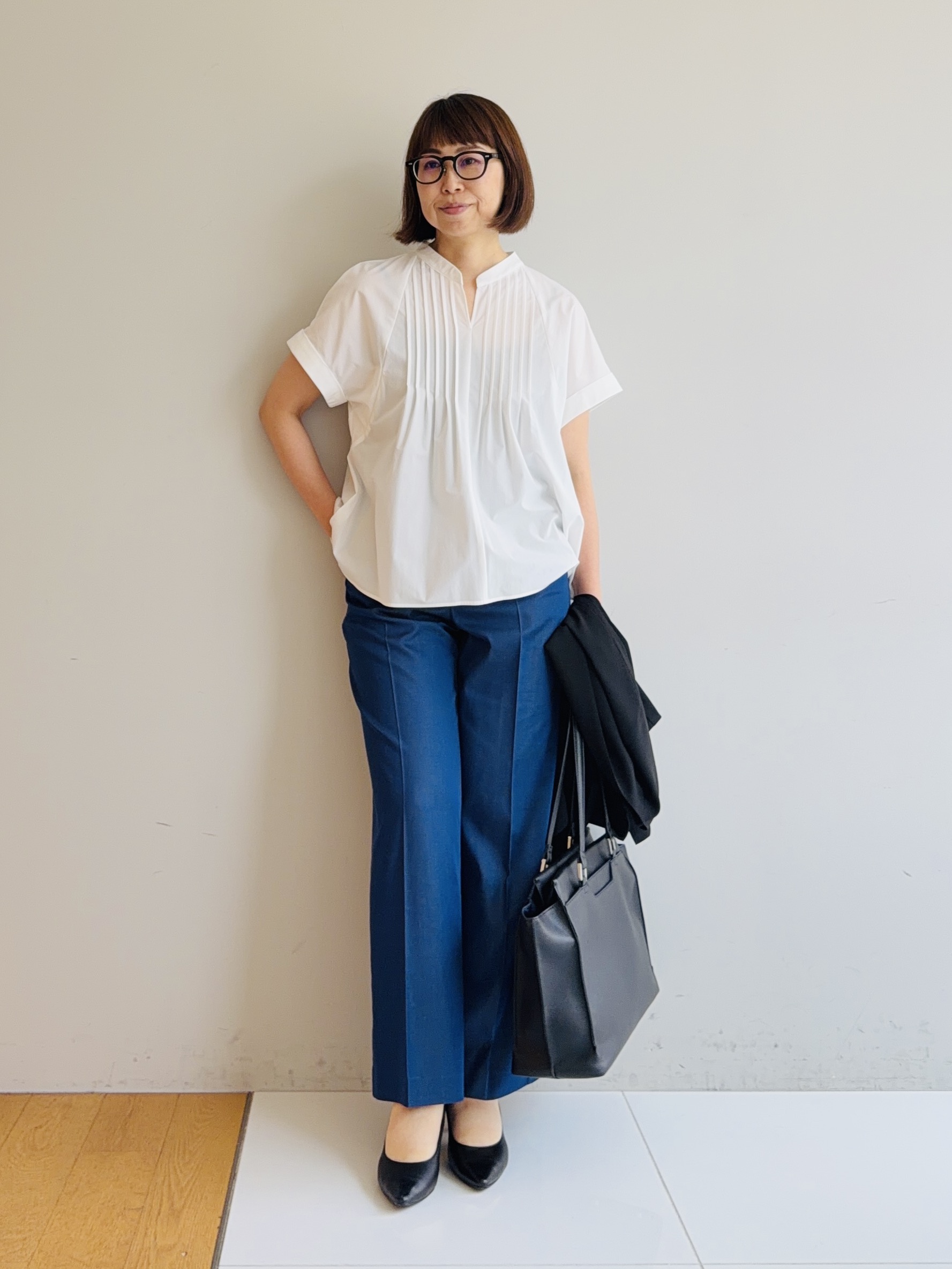 murayamaさんの「INDIVI｜【撥水／UVケア／SETUP可能】軽量タックスキッパーブラウス」を使ったコーディネート