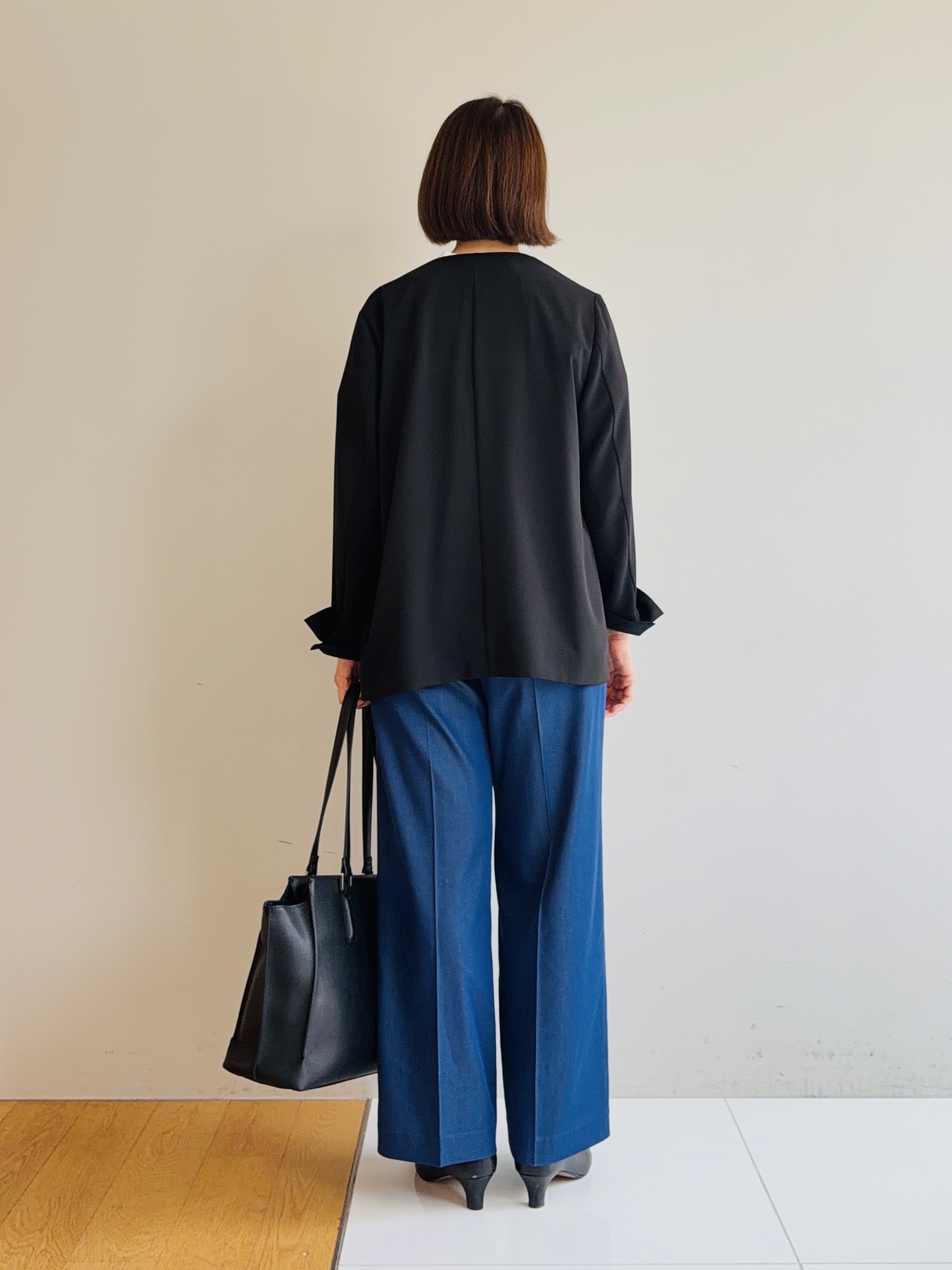 murayamaさんの「INDIVI｜【撥水／UVケア／SETUP可能】軽量タックスキッパーブラウス」を使ったコーディネート