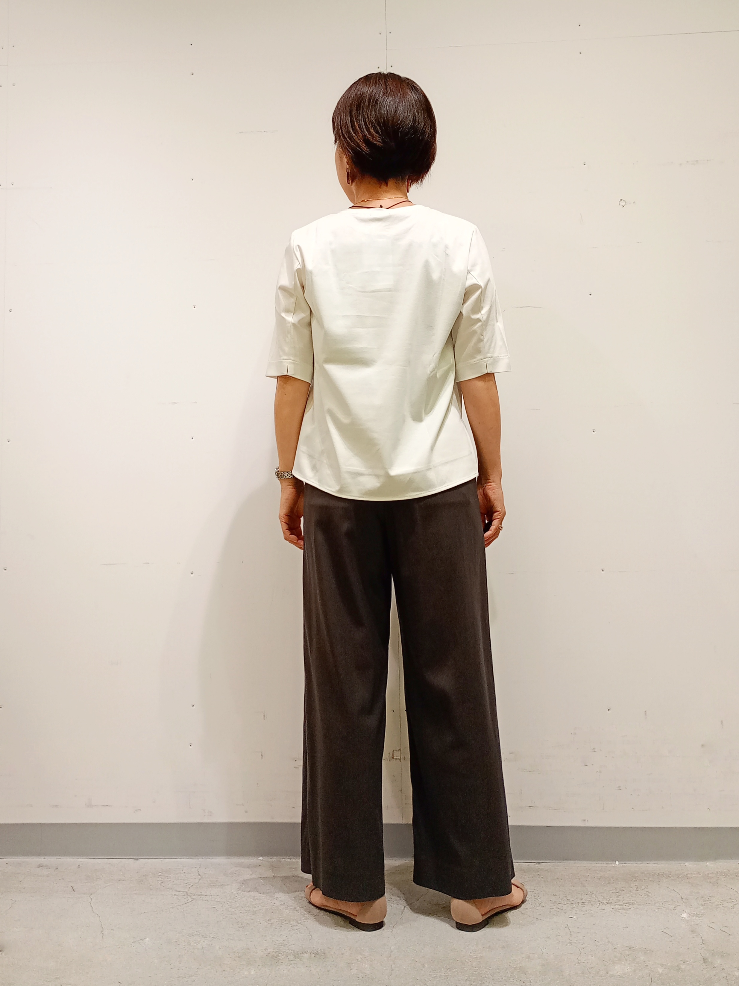 Kさんの「INDIVI｜【抗菌防臭／消臭】上品光沢コットンTシャツ」を使ったコーディネート
