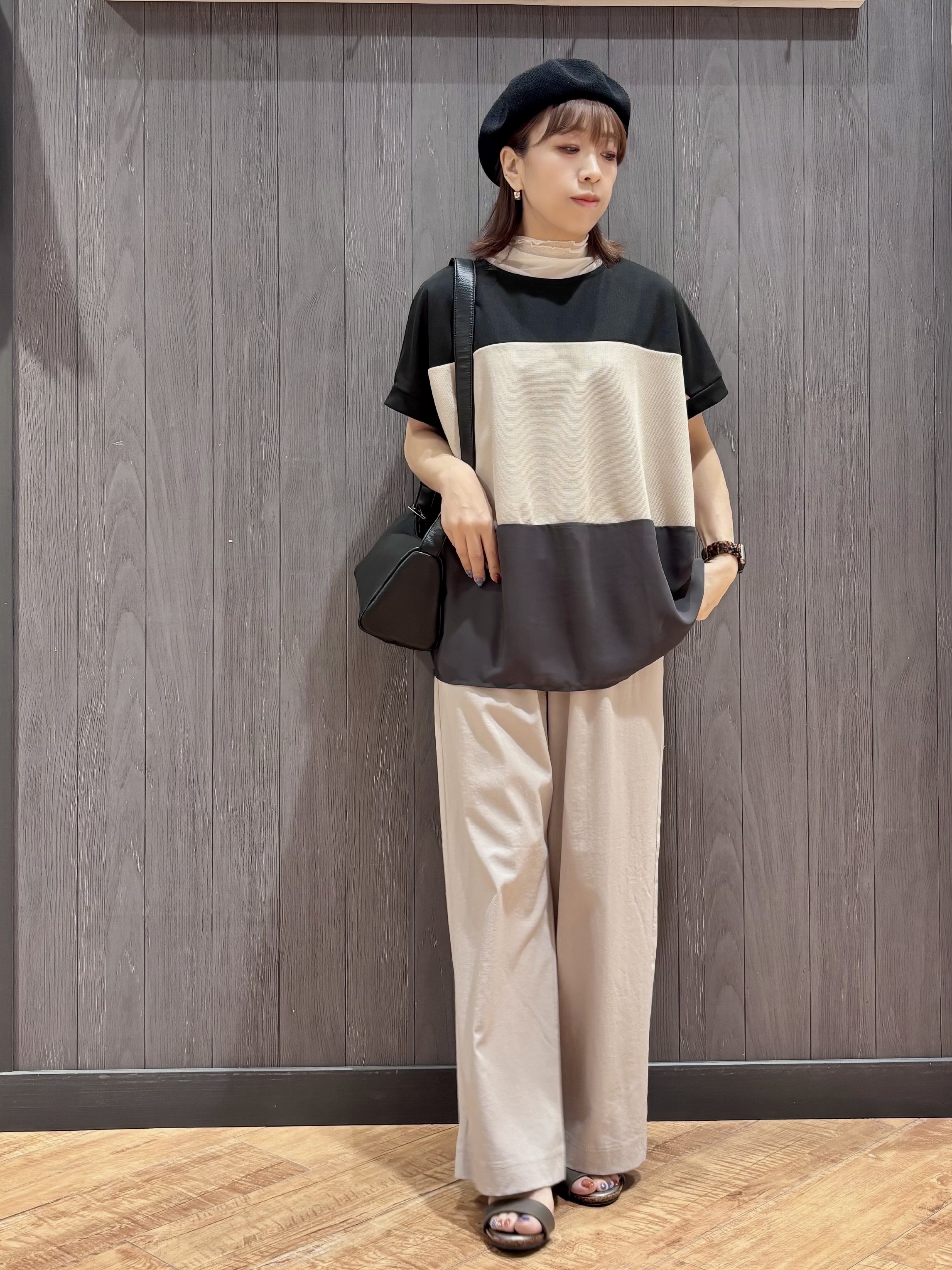 meiさんの「SHOO･LA･RUE｜【S-LL/洗濯機可/体型カバー】1枚で主役になる 3段切替 ドルマンＴシャツ」を使ったコーディネート