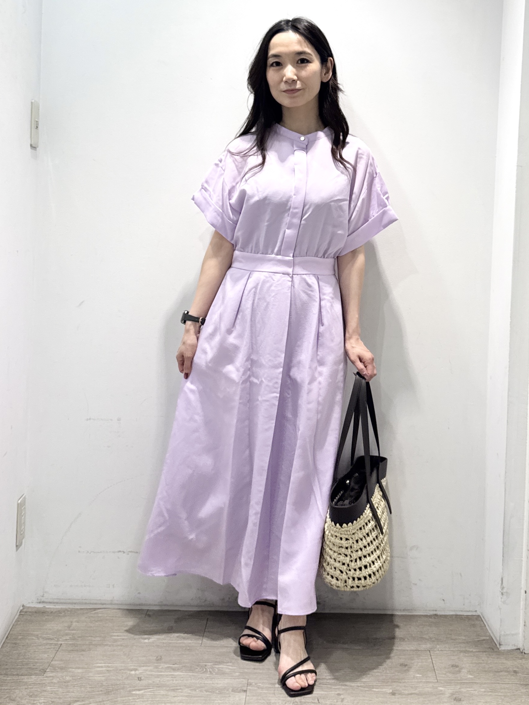yuicciさんの「OPAQUE.CLIP｜【接触冷感／吸水速乾】リネンライク シャツワンピース《洗濯機OK》」を使ったコーディネート