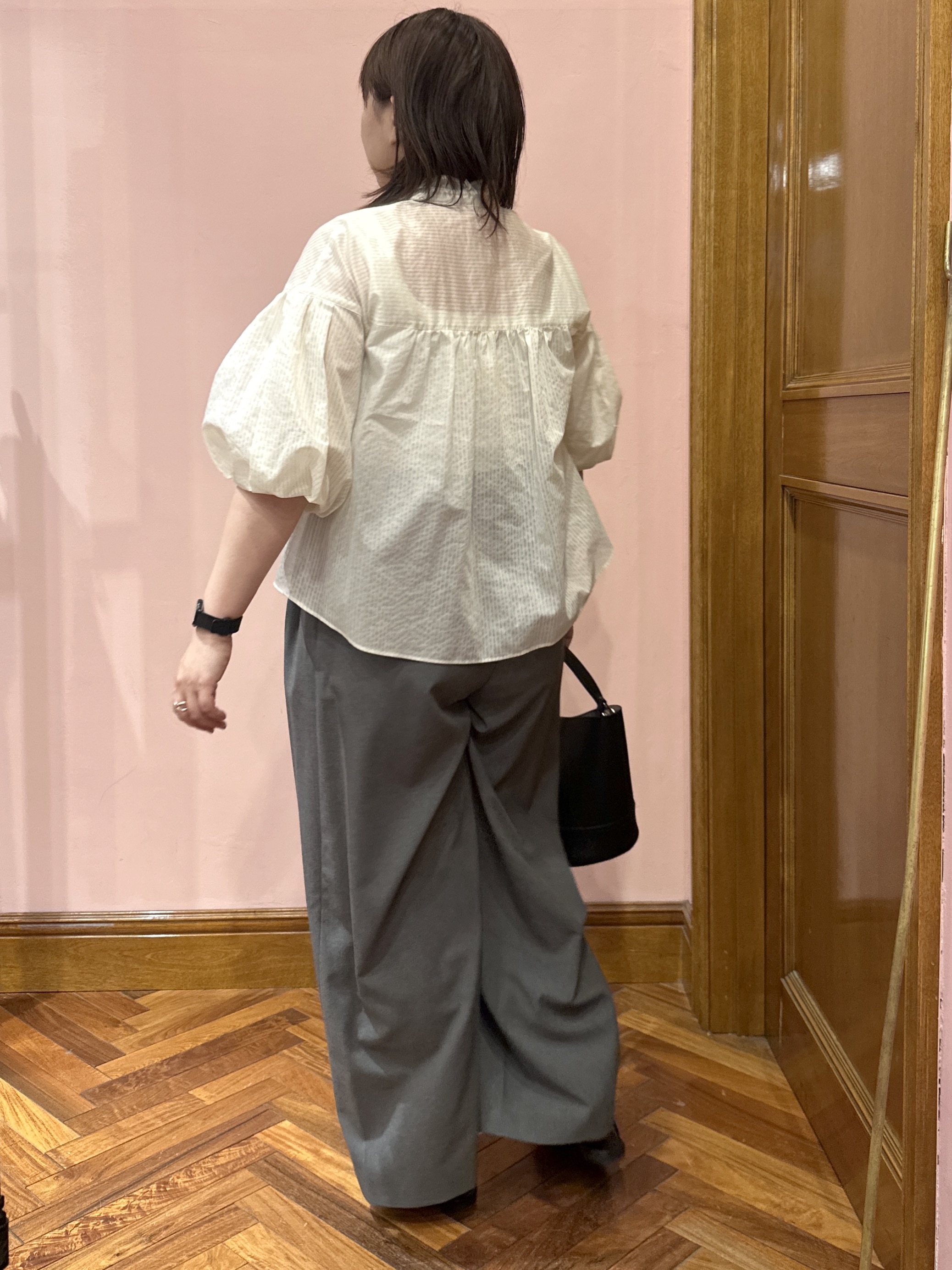 komatsuさんの「DRESSTERIOR｜【1枚で着映え/ウォッシャブル】ストライプスタンドフリルボリュームスリーブブラウス」を使ったコーディネート