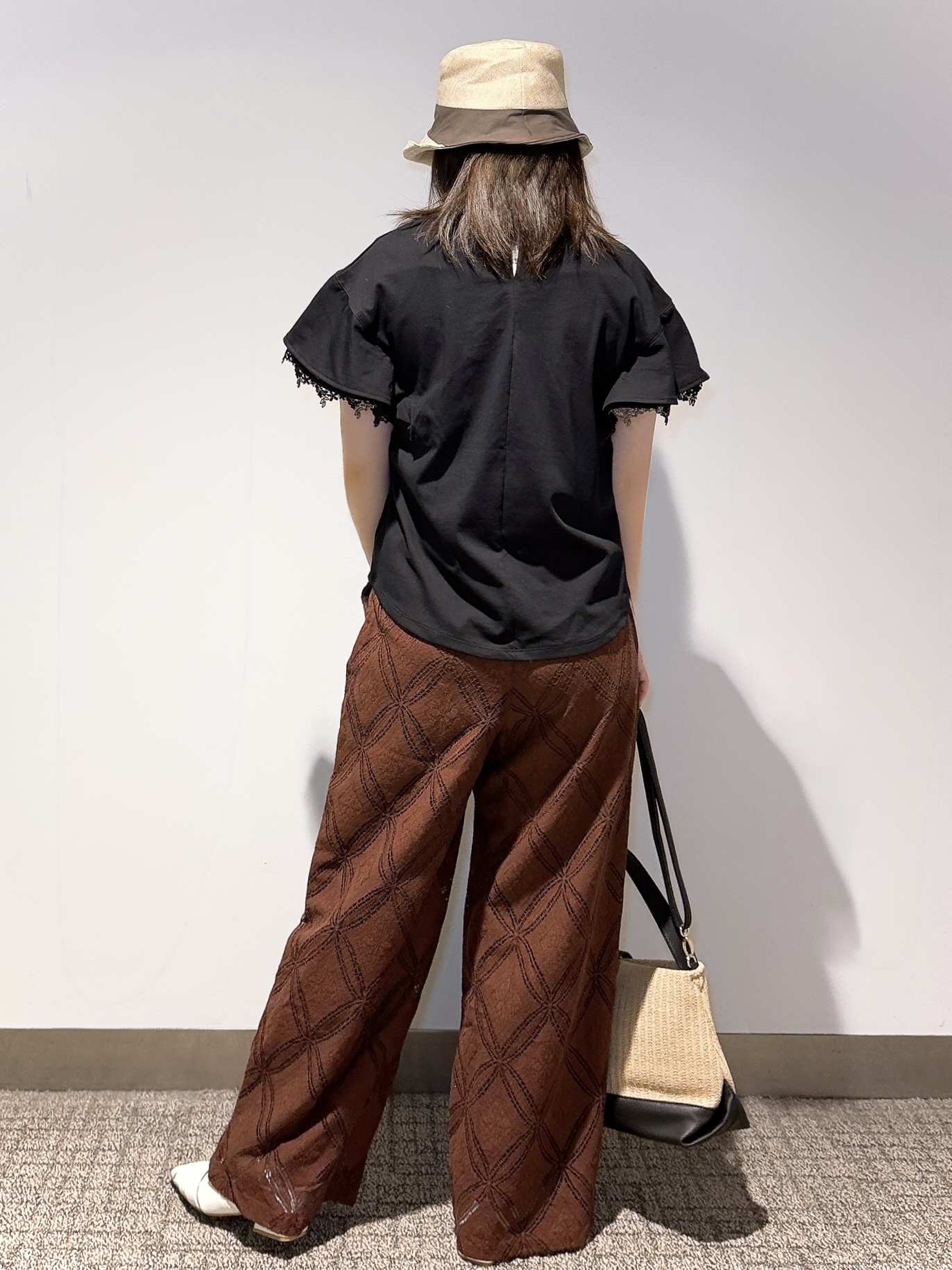 みーさんの「grove｜【二の腕カバー、UV/ひんやり】涼しく華やかに、レースレイヤードスリーブTシャツ」を使ったコーディネート