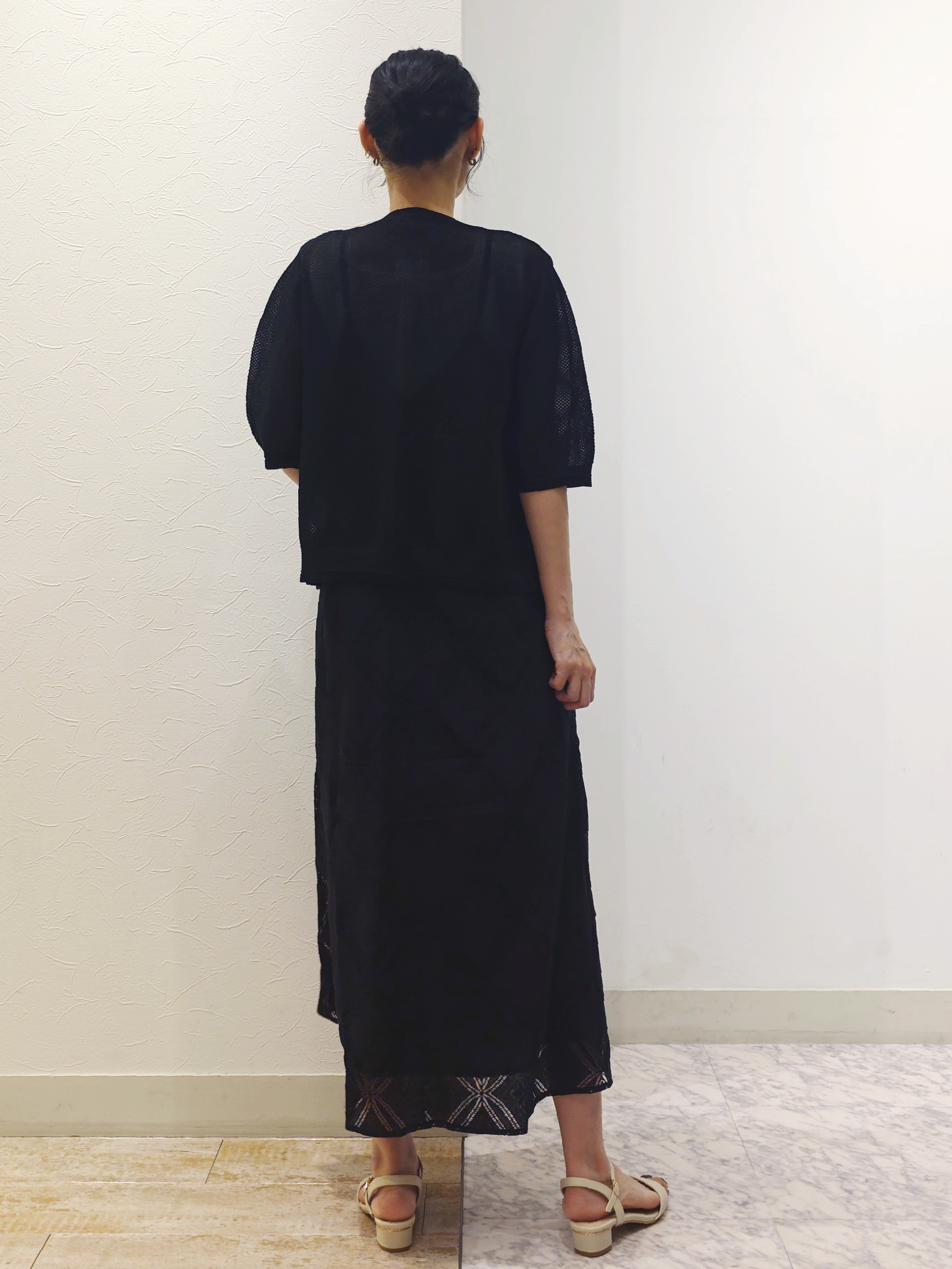 ケイさんの「grove｜【貴島明日香さん着用・洗える】透けない、大人のメッシュカーディガン」を使ったコーディネート