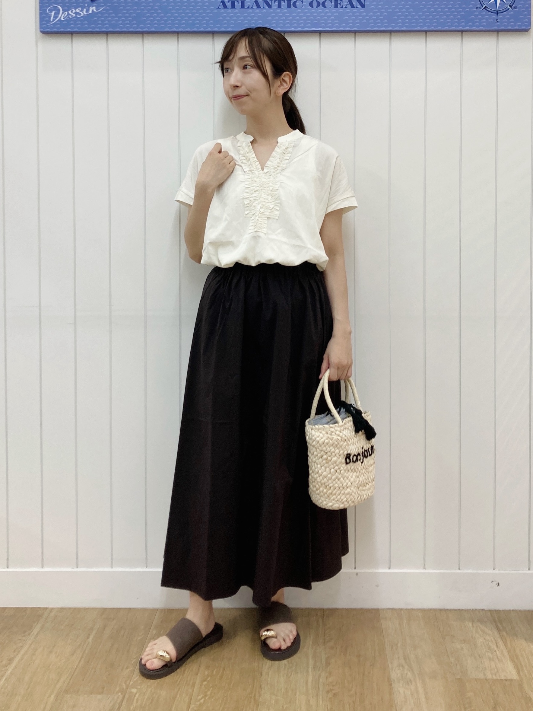 yoshiさんの「Dessin｜バンドカラーフロントフリルブラウス」を使ったコーディネート