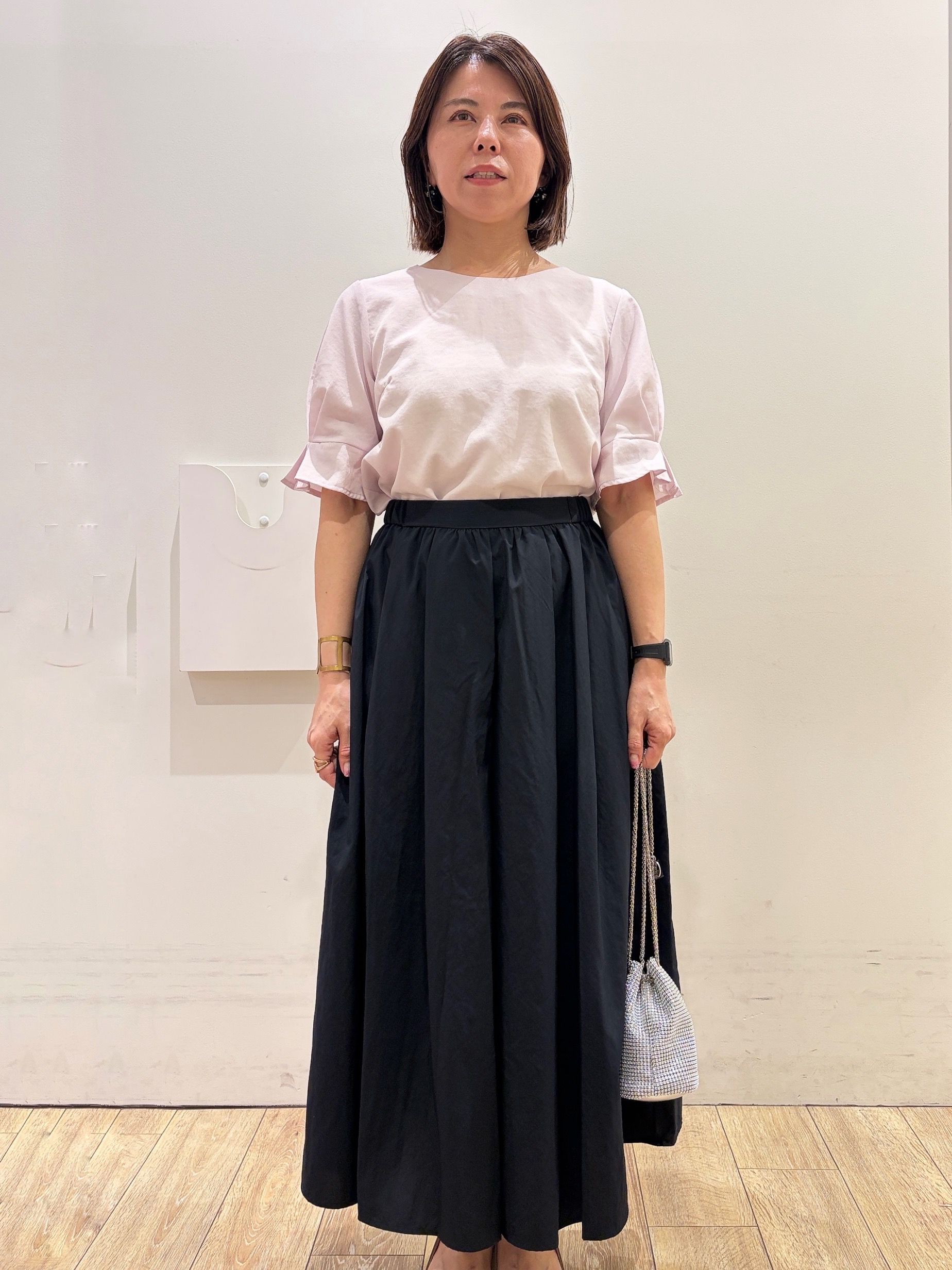 YUKOさんの「index｜【接触冷感】タックパフスリーブブラウス《吸水速乾／防シワ／洗濯機OK／XS～3L／6col》」を使ったコーディネート