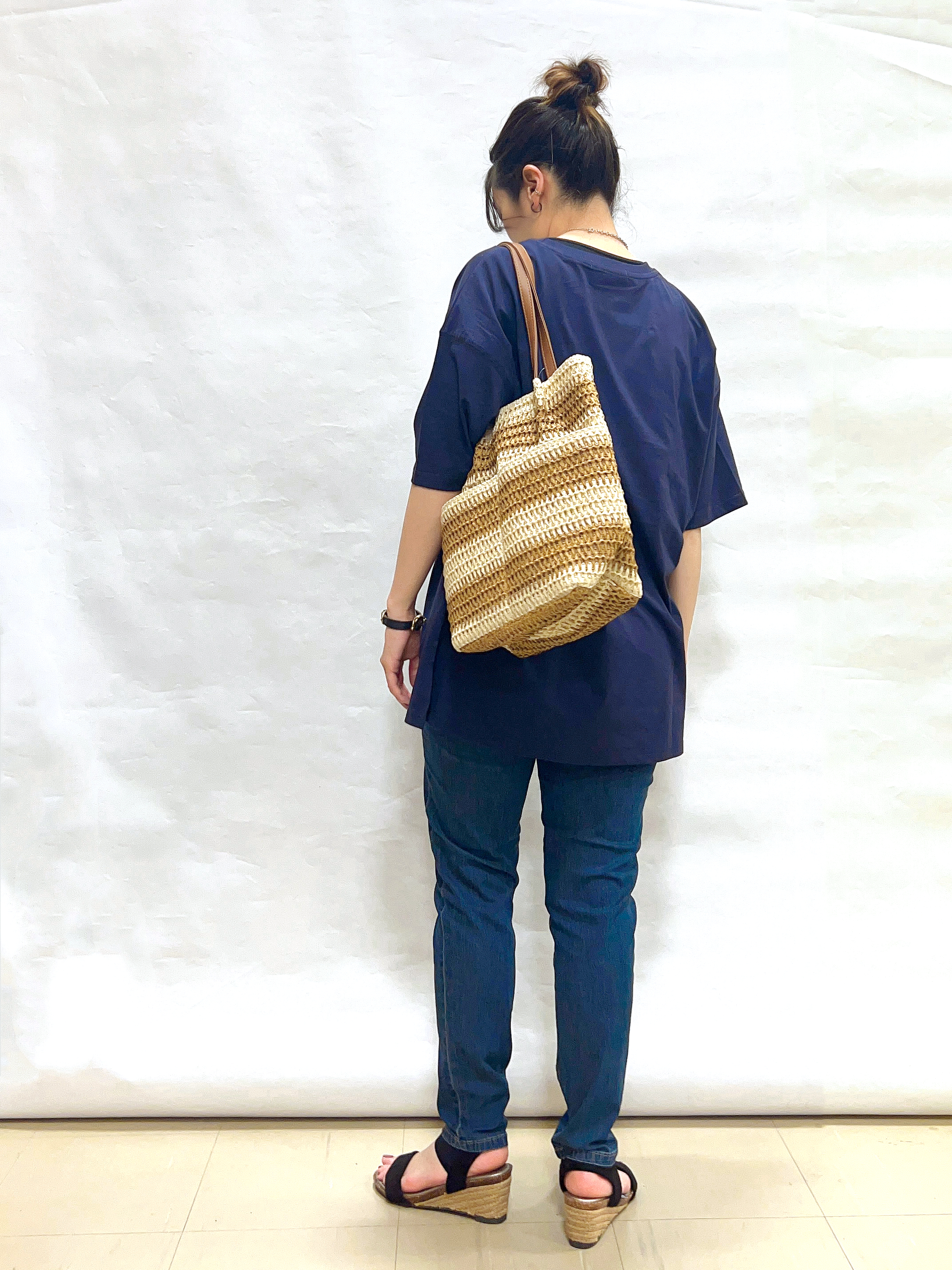 まっつんさんの「SHOO･LA･RUE｜【ひんやり】ゆるっと体型カバー BIGアソートTシャツ」を使ったコーディネート