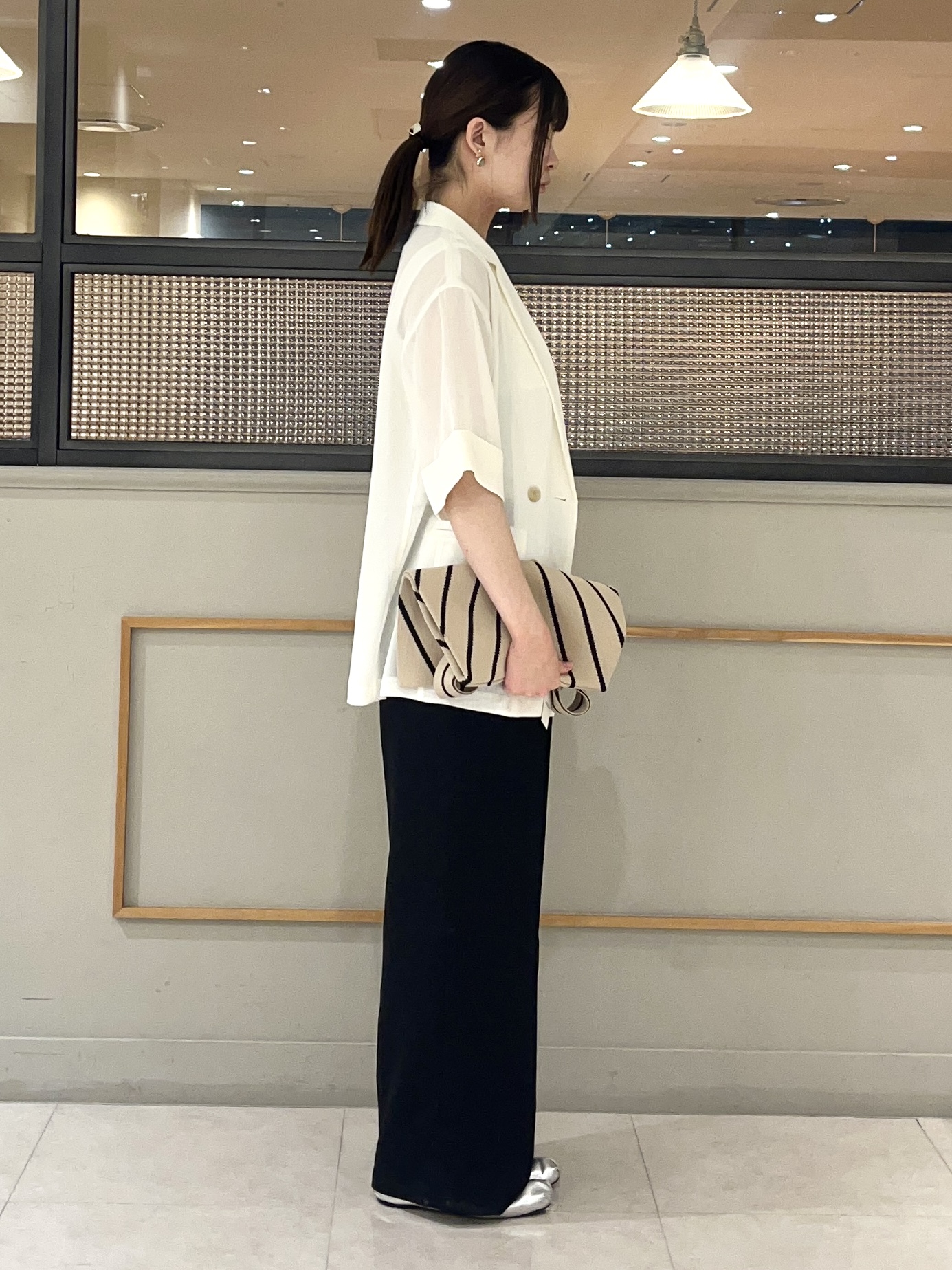 kumiさんの「INDIVI｜【洗える／メッシュ素材／SETUP可能】ワイドパンツ」を使ったコーディネート